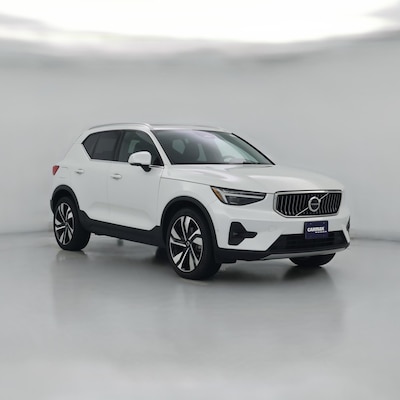2023 Volvo XC40 B4 Ultimate Bright Theme