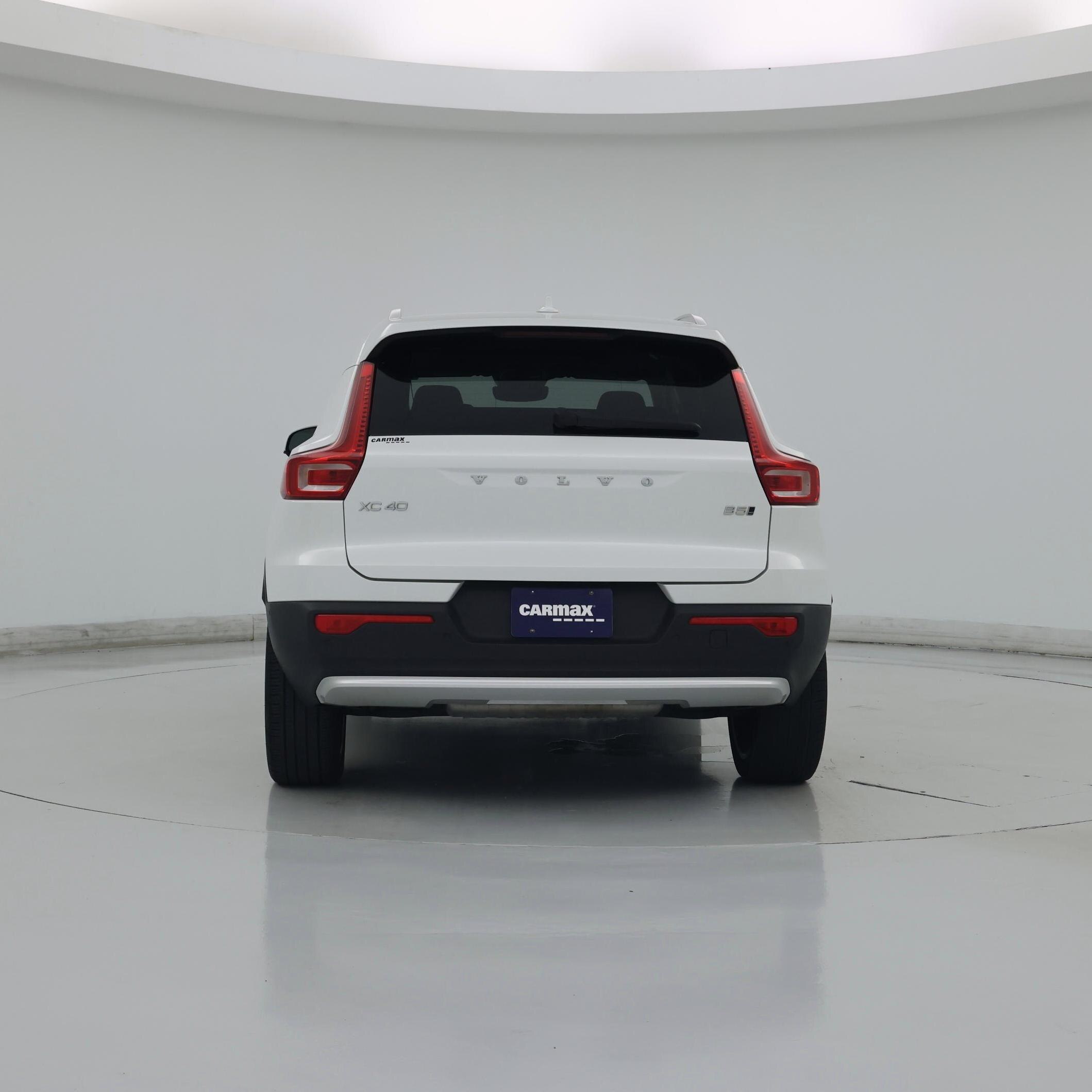Thumbnail: 2023 Volvo XC40 - 6