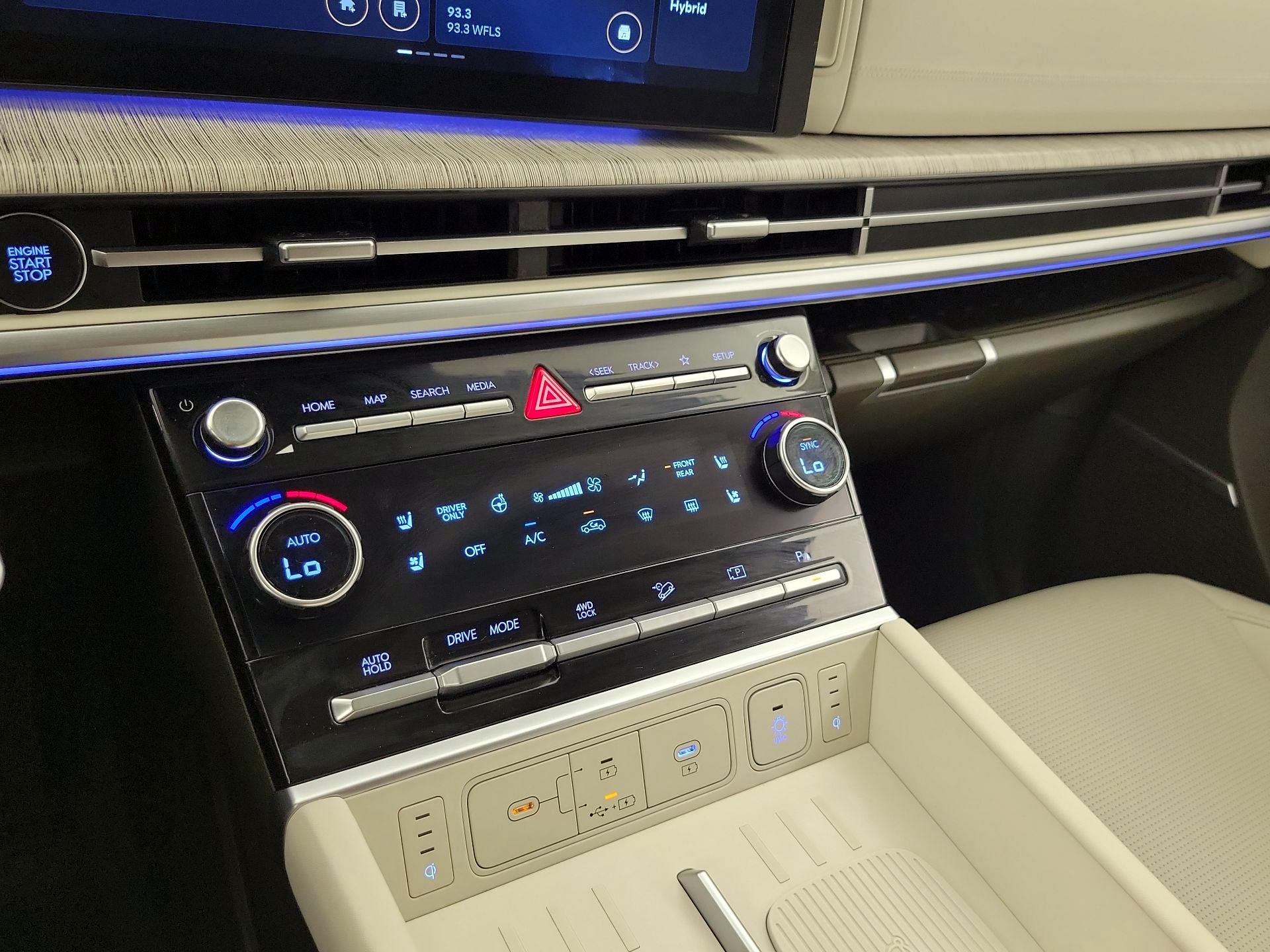 Thumbnail: 2024 Hyundai Santa Fe - 17