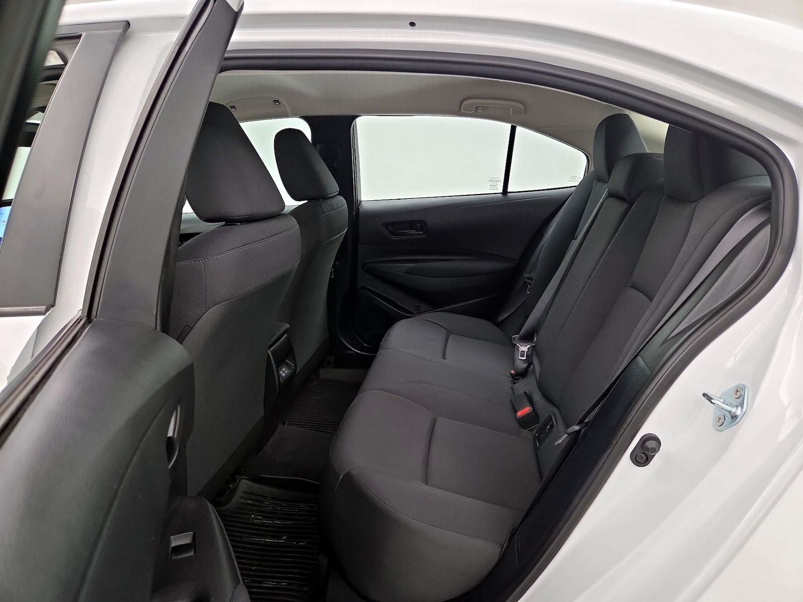 2024 Toyota Corolla LE - Photo 21