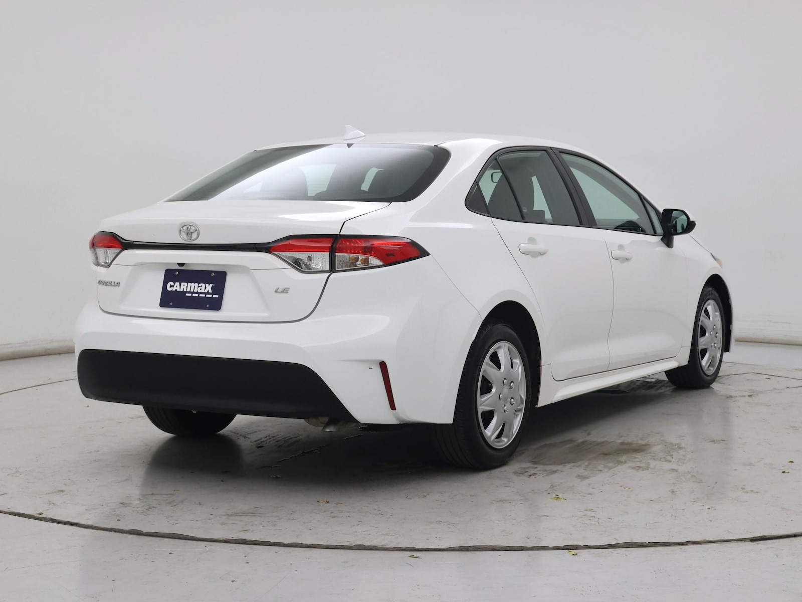 2024 Toyota Corolla LE - Photo 9