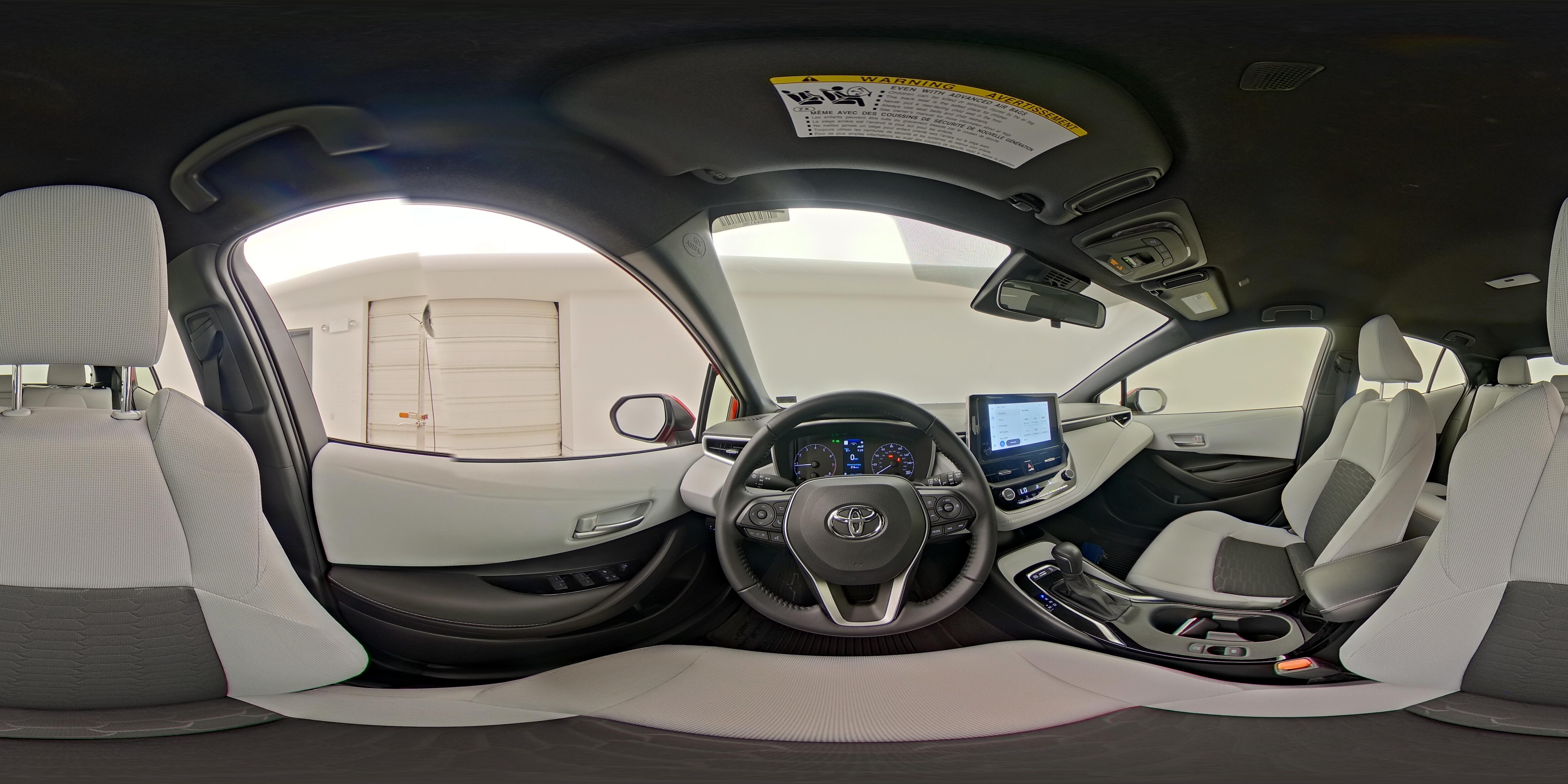 2025 Toyota Corolla Hatchback SE - Photo 27