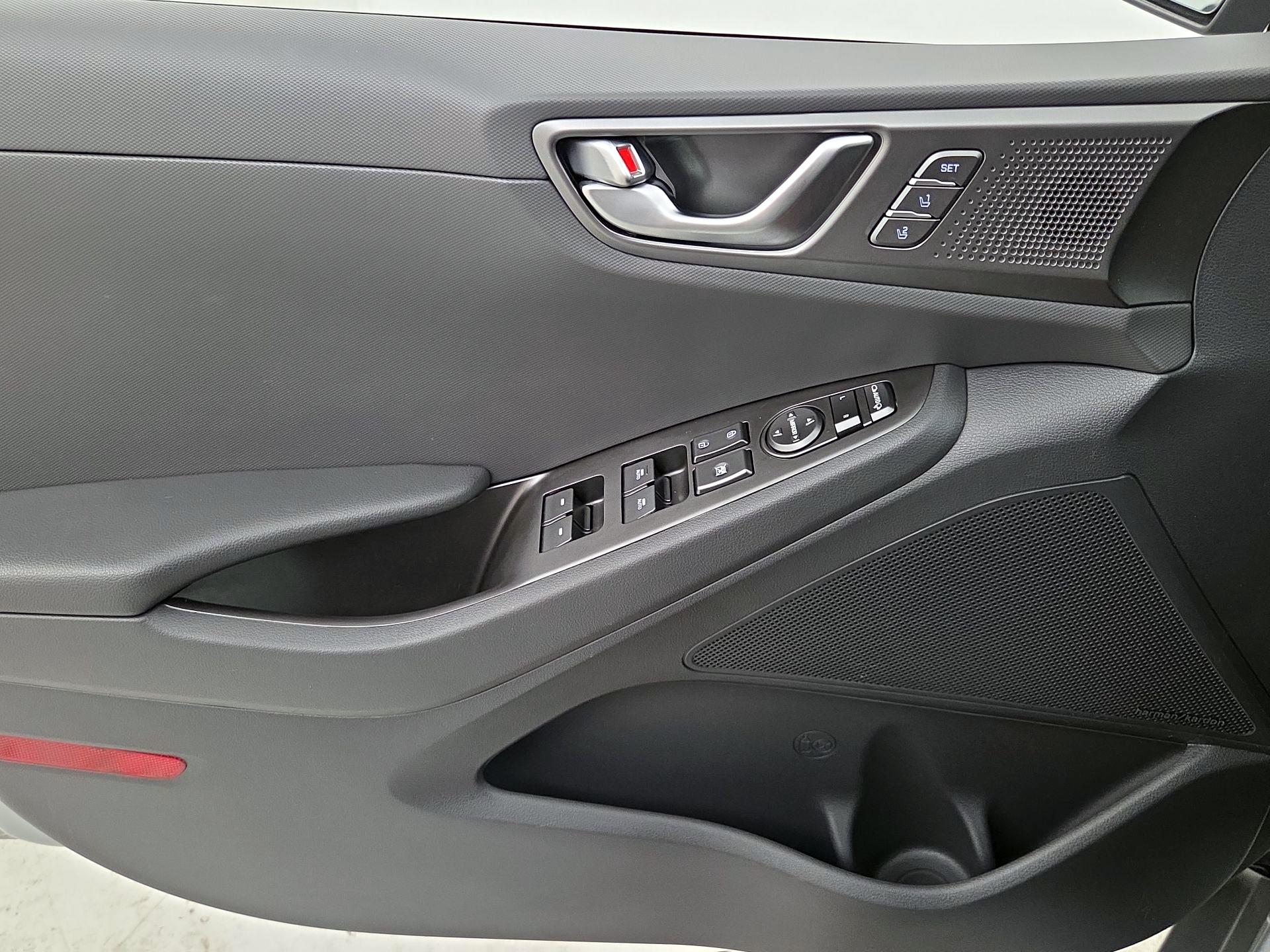 Thumbnail: 2020 Hyundai Ioniq - 12