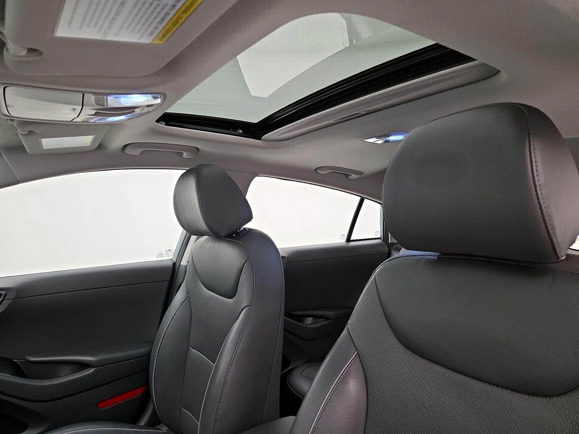 Thumbnail: 2020 Hyundai Ioniq - 20