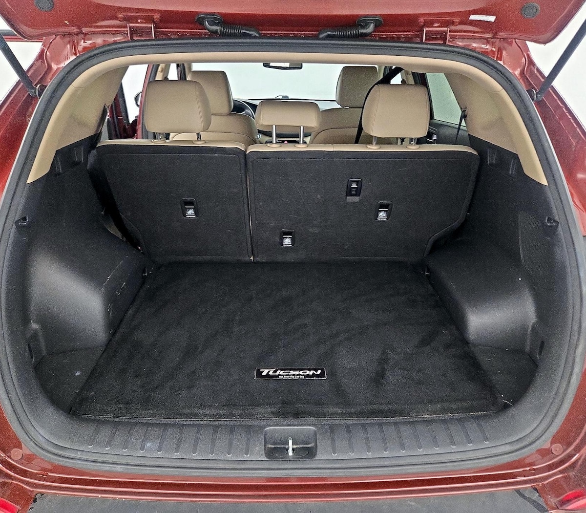 Trunk/Cargo (Seats Up)