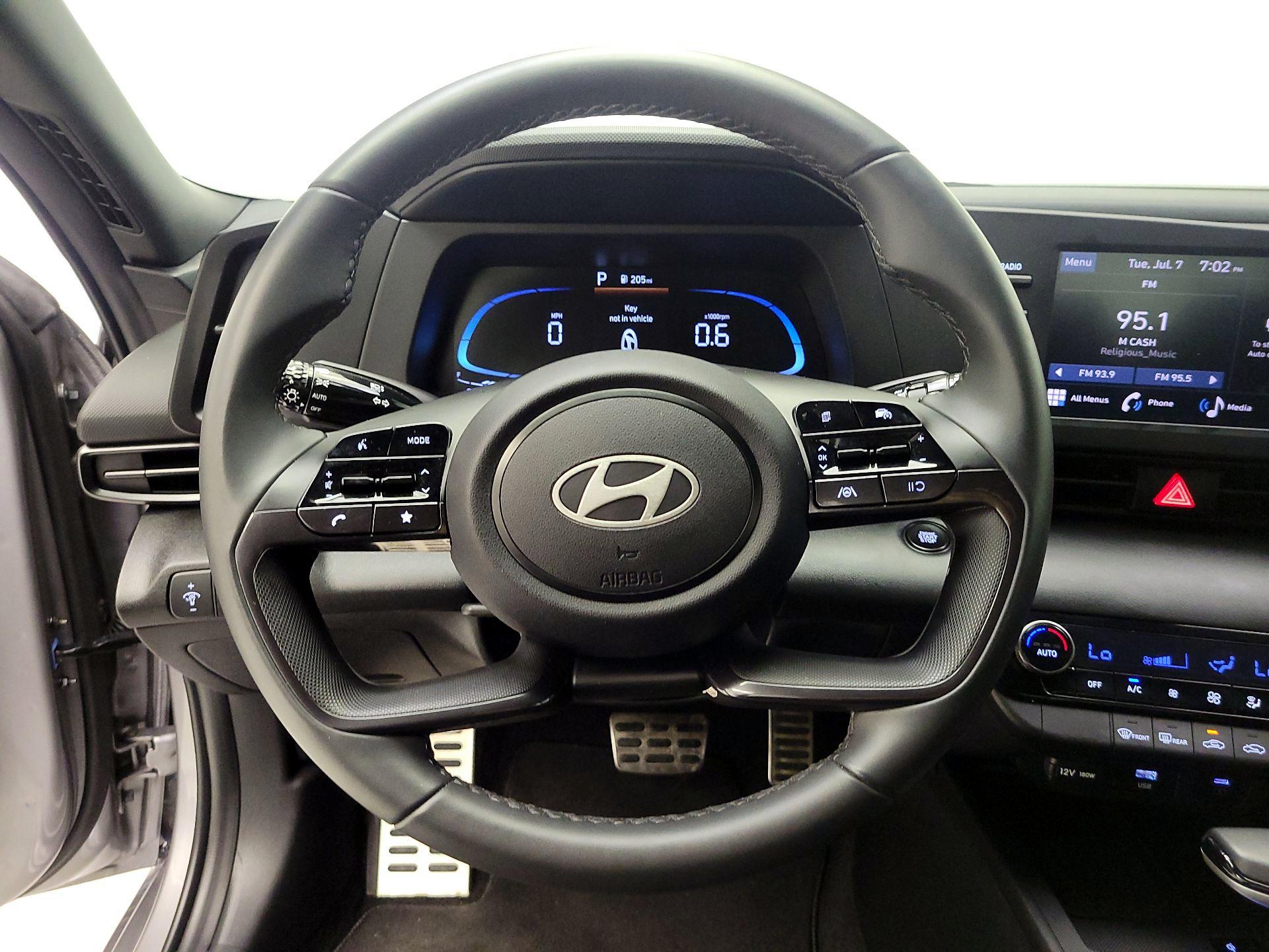 Thumbnail: 2025 Hyundai Elantra - 10