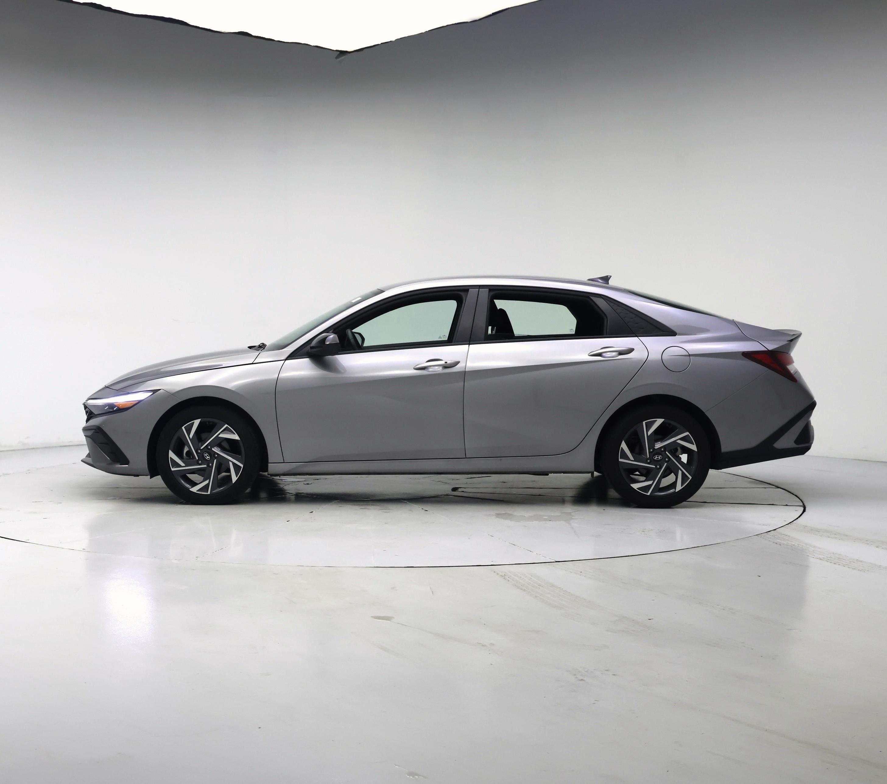 Thumbnail: 2025 Hyundai Elantra - 3