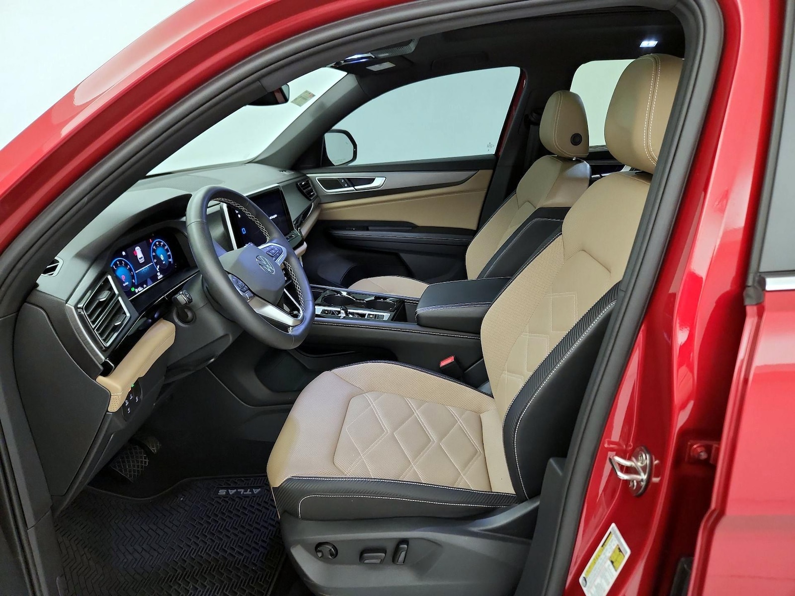 2024 Volkswagen Atlas Cross Sport SE w/Tech - Photo 12