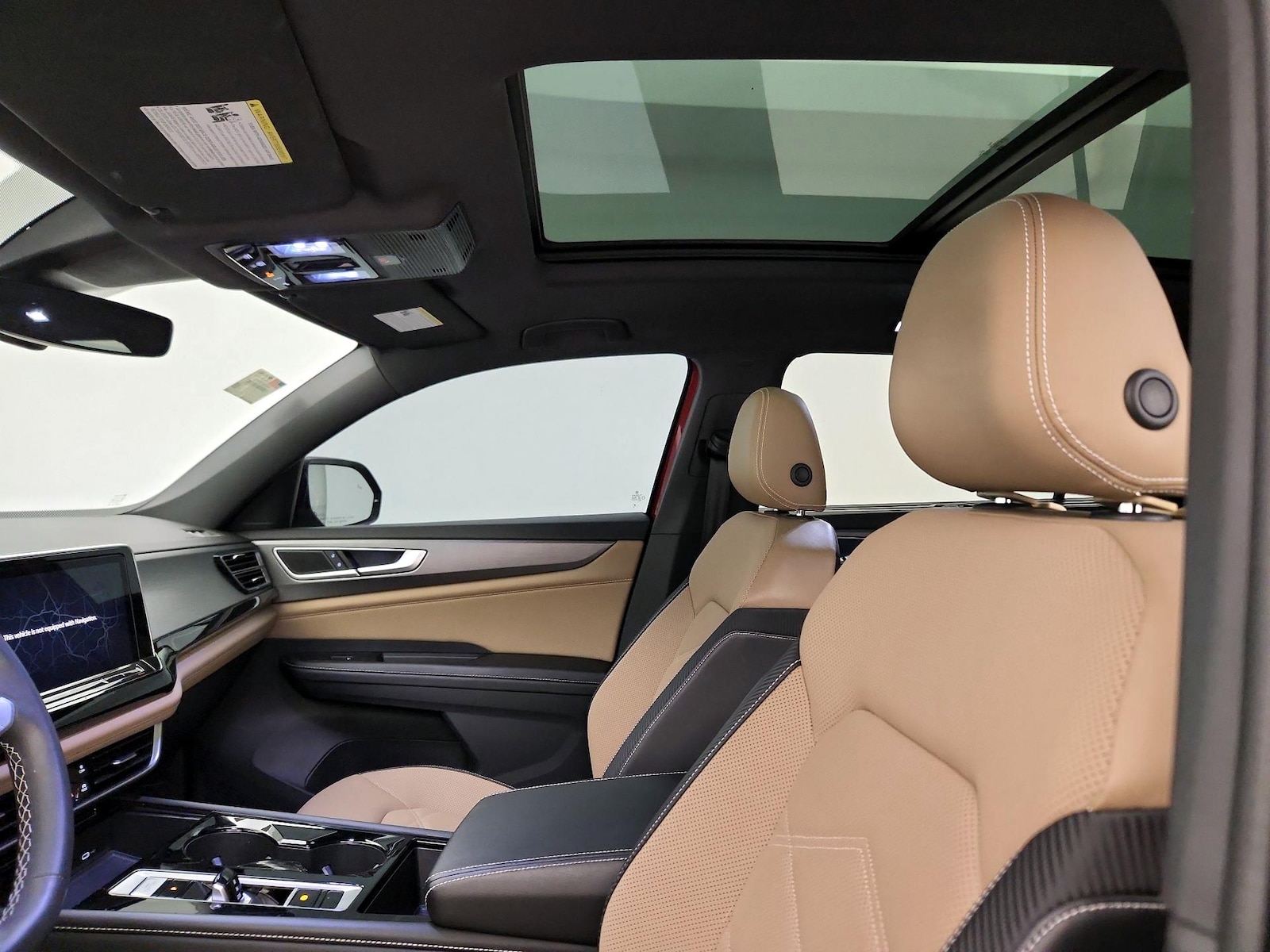2024 Volkswagen Atlas Cross Sport SE w/Tech - Photo 21
