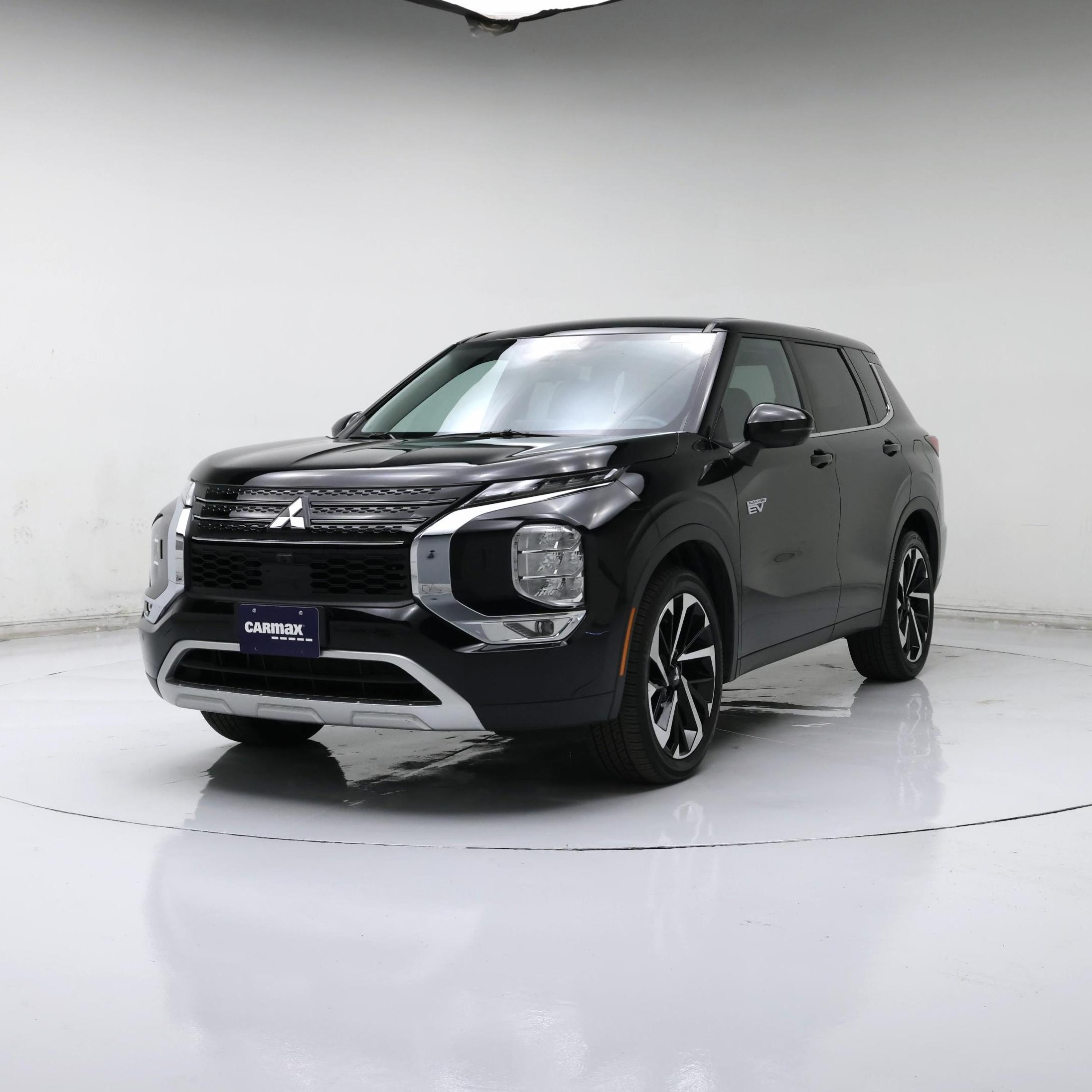 Thumbnail: 2025 Mitsubishi Outlander - 4