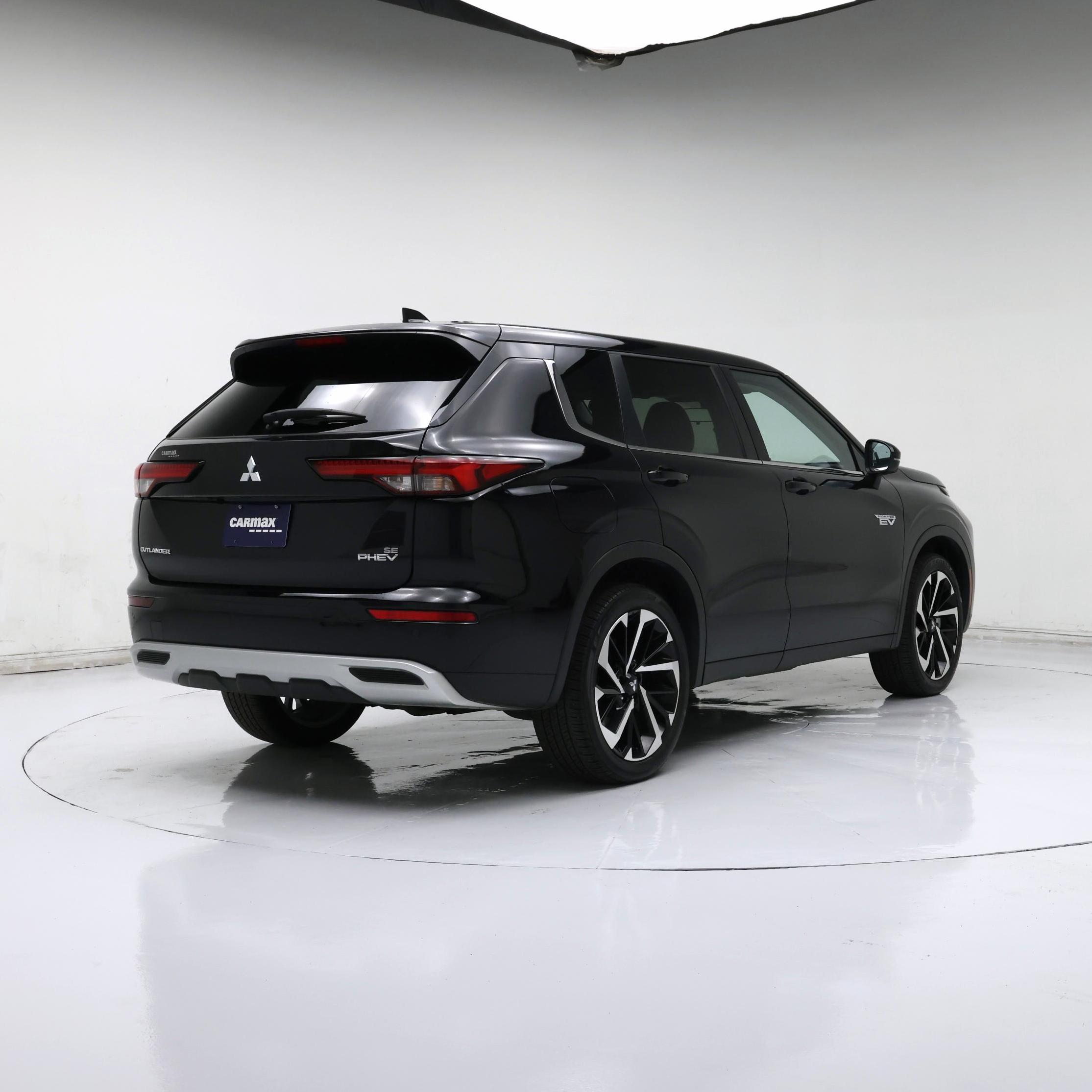Thumbnail: 2025 Mitsubishi Outlander - 8