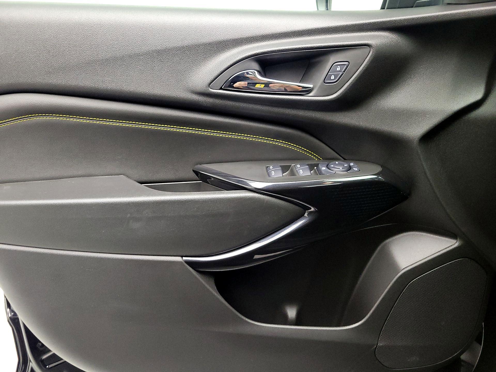 Thumbnail: 2025 Chevrolet Trax - 12