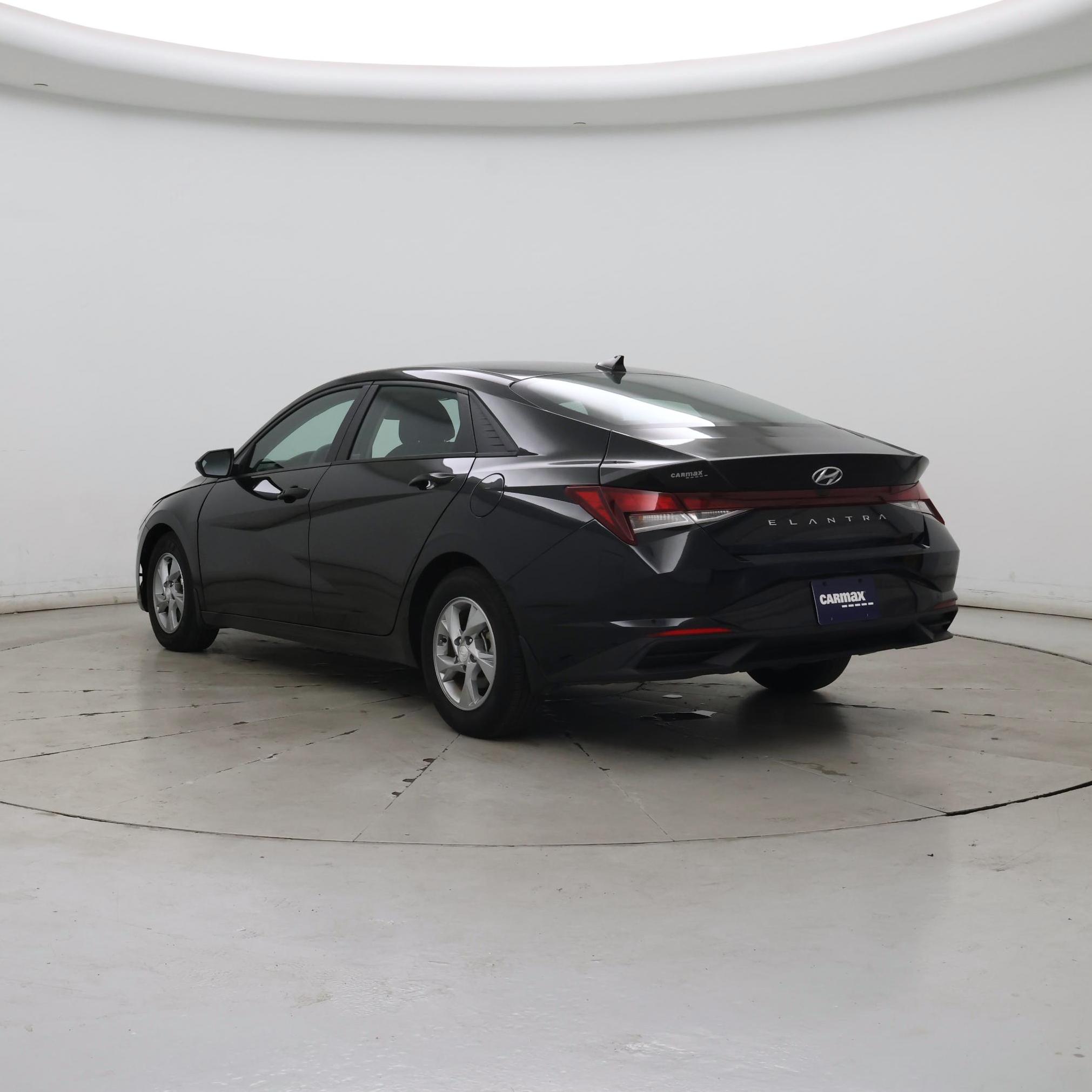 Thumbnail: 2023 Hyundai Elantra - 2