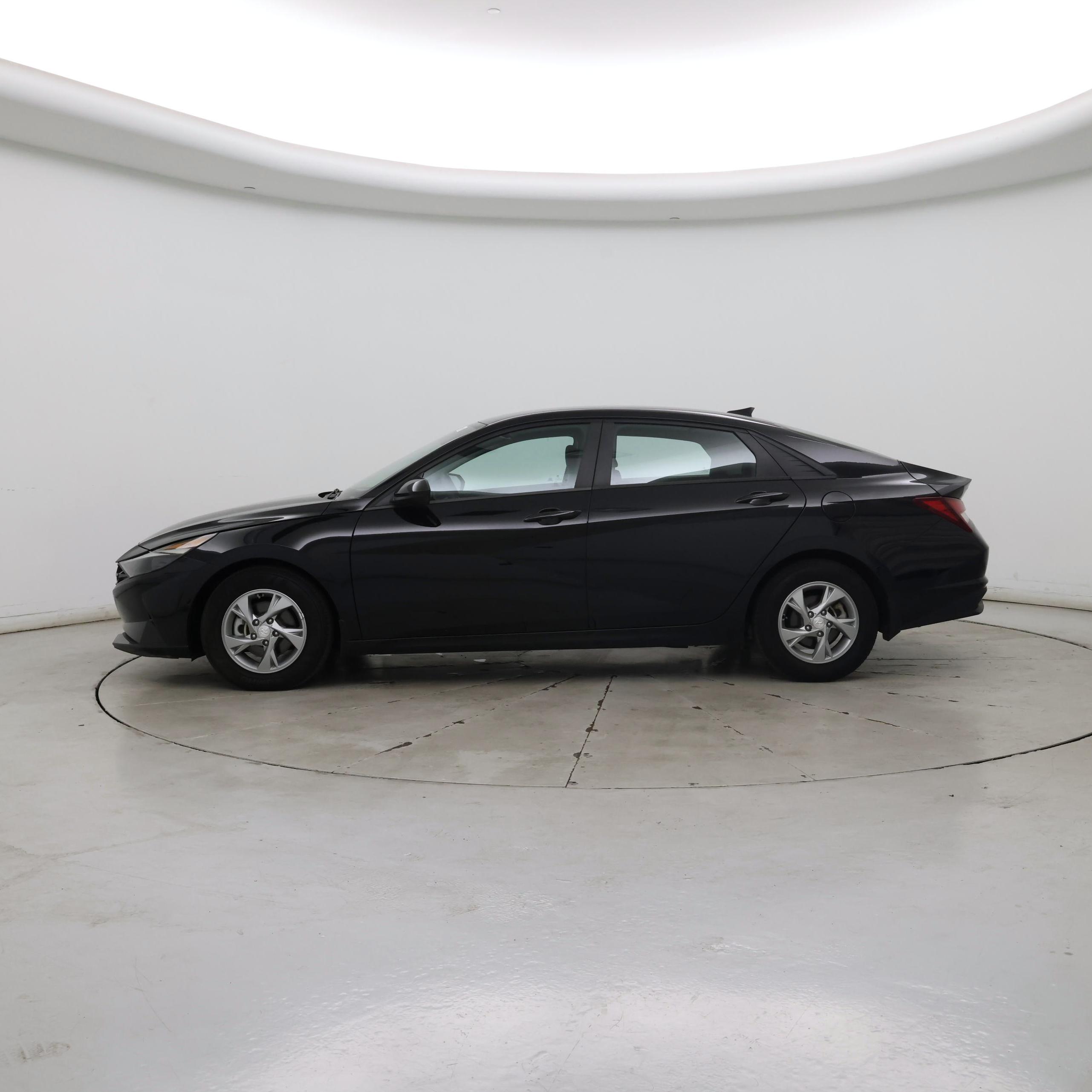 Thumbnail: 2023 Hyundai Elantra - 3