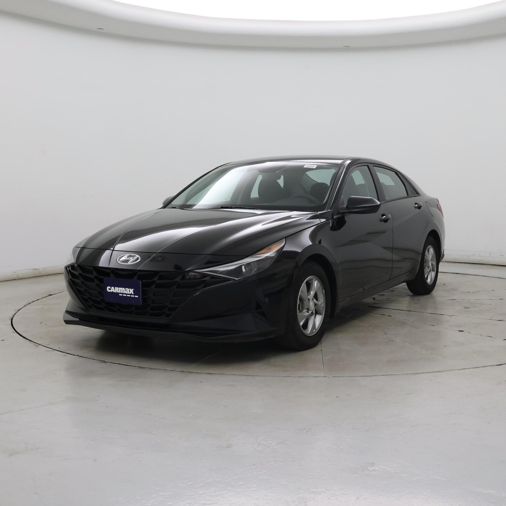 Thumbnail: 2023 Hyundai Elantra - 4