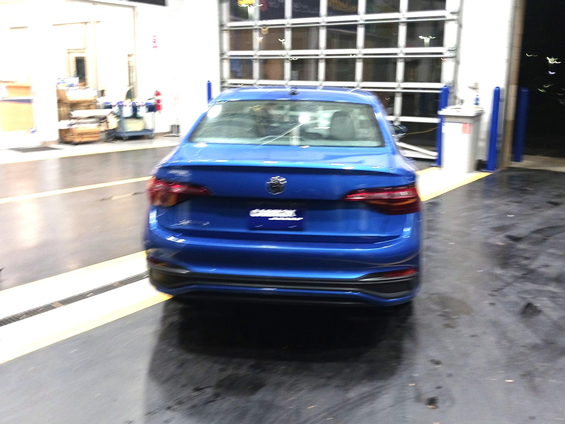 Thumbnail: 2024 Volkswagen Jetta - 6