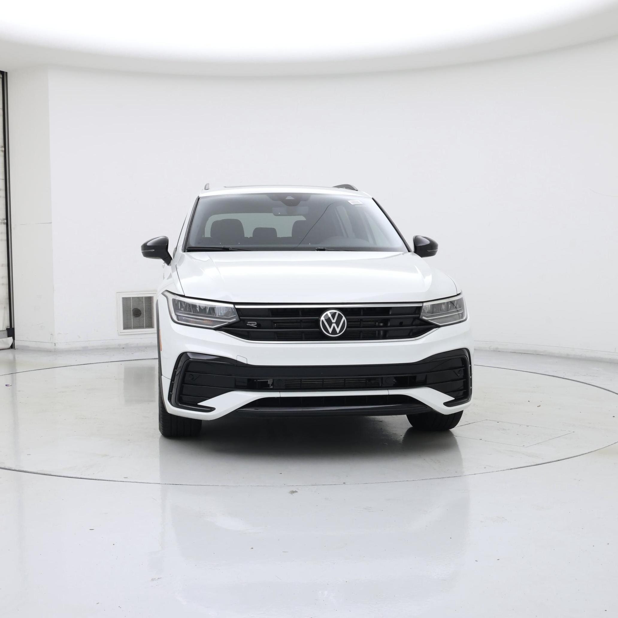 Thumbnail: 2024 Volkswagen Tiguan - 5