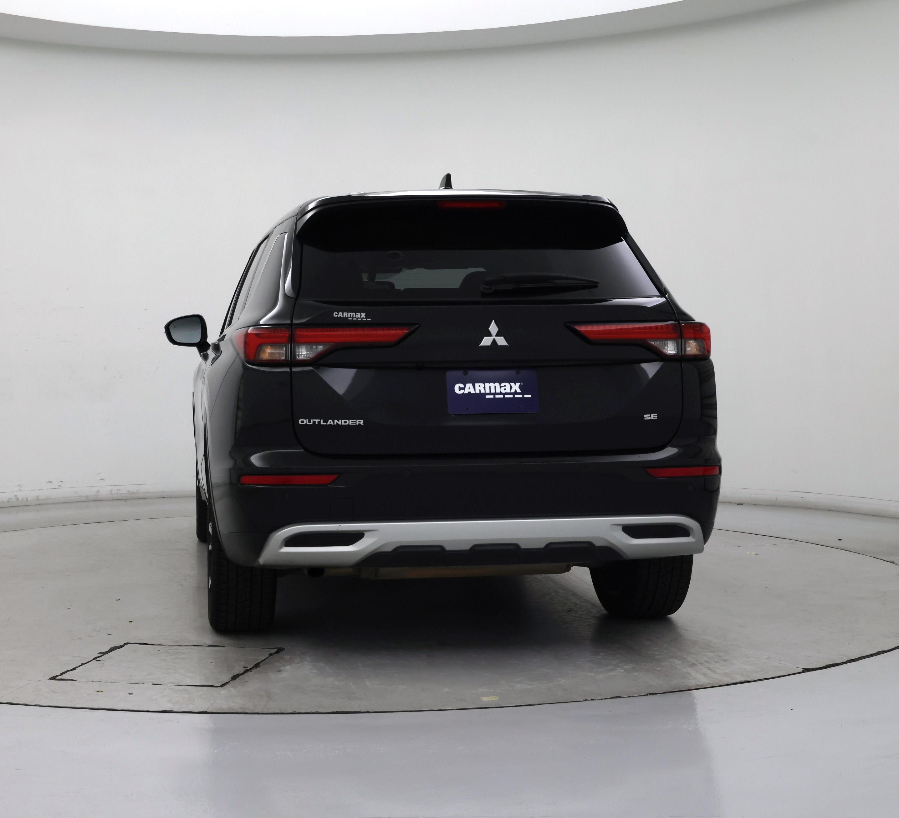Thumbnail: 2024 Mitsubishi Outlander - 6
