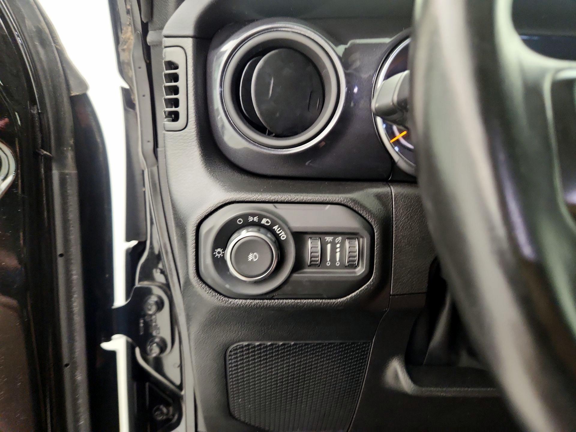 Thumbnail: 2022 Jeep Wrangler - 13