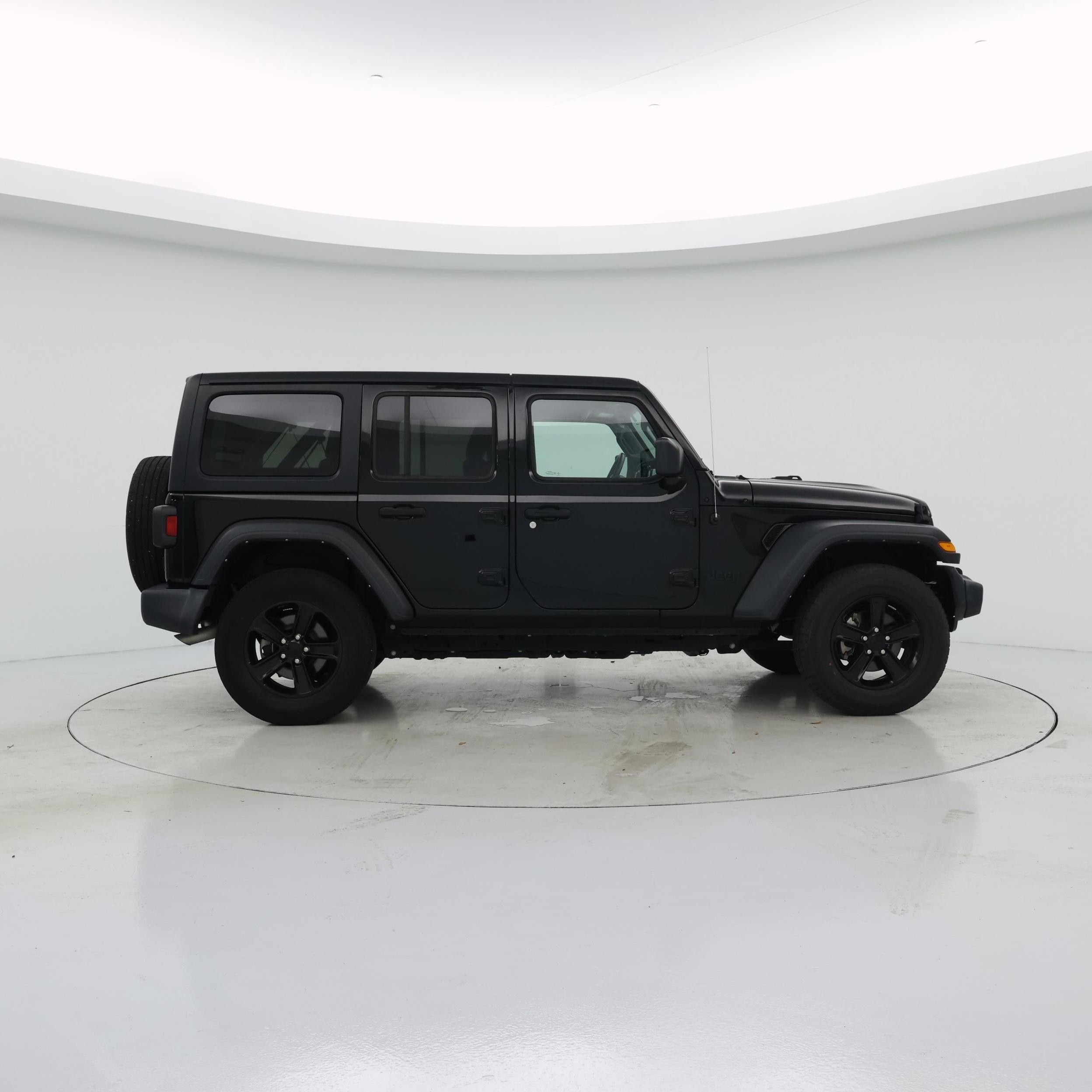 Thumbnail: 2022 Jeep Wrangler - 7