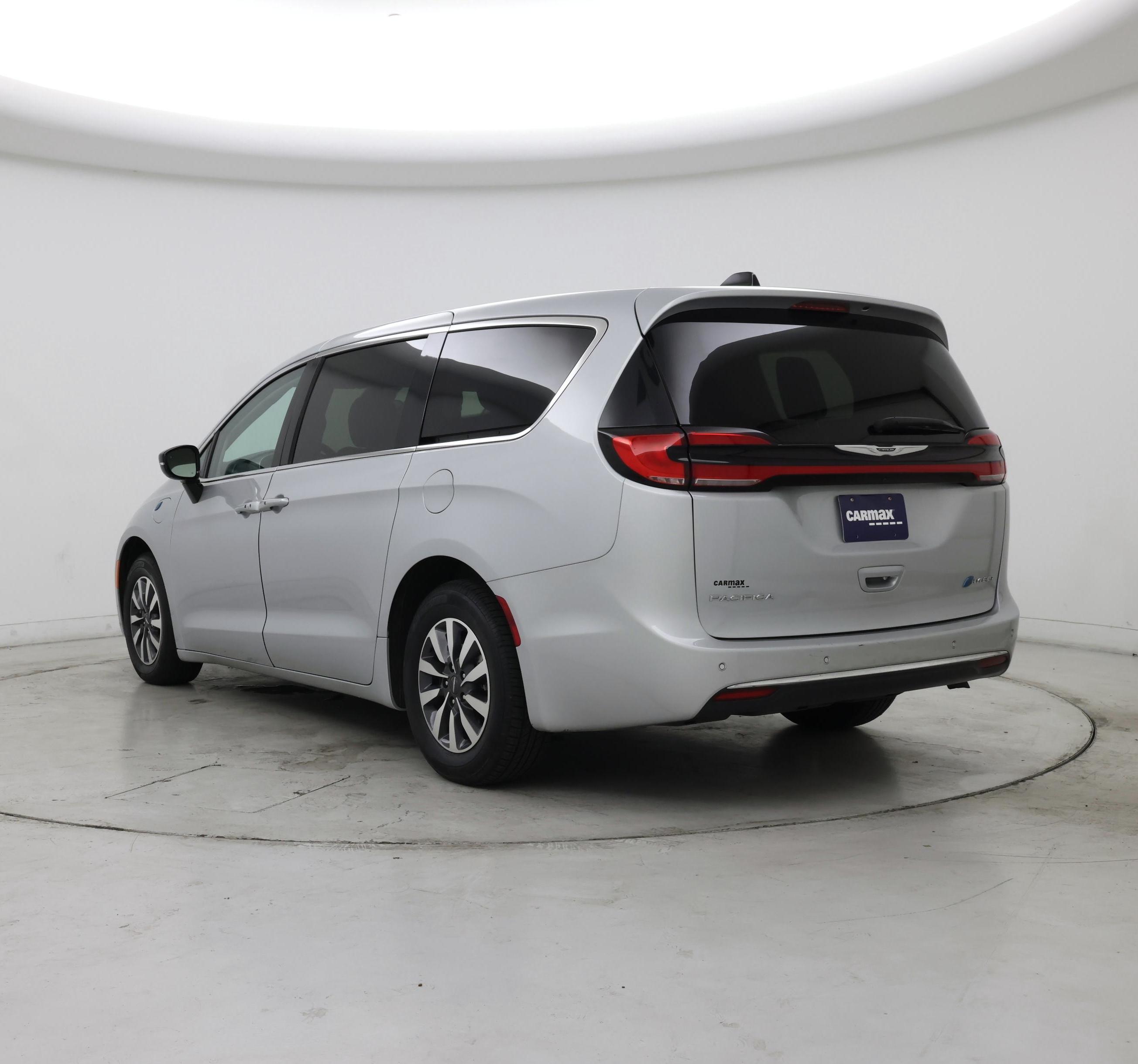 Thumbnail: 2024 Chrysler Pacifica - 2