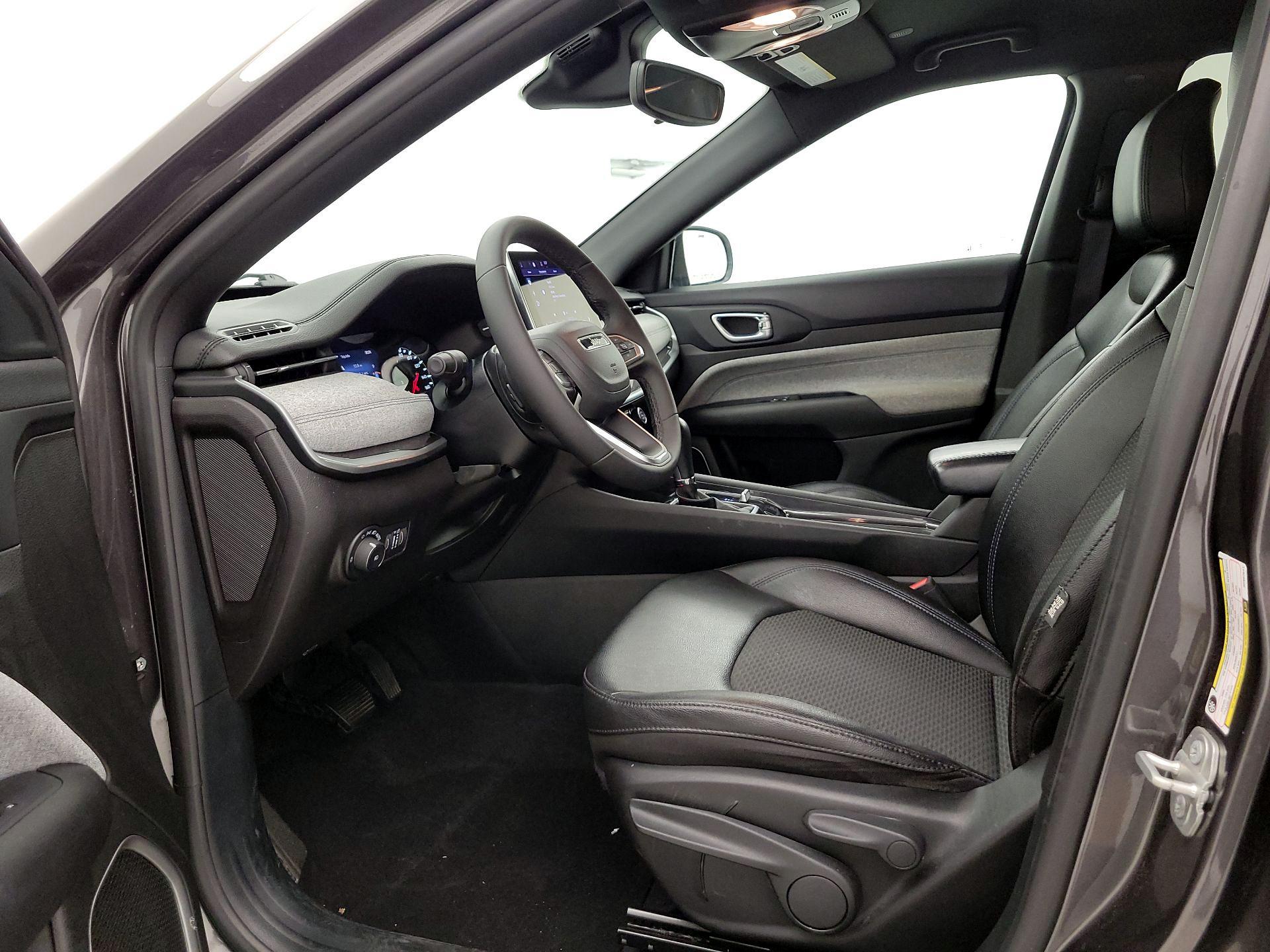Thumbnail: 2024 Jeep Compass - 11