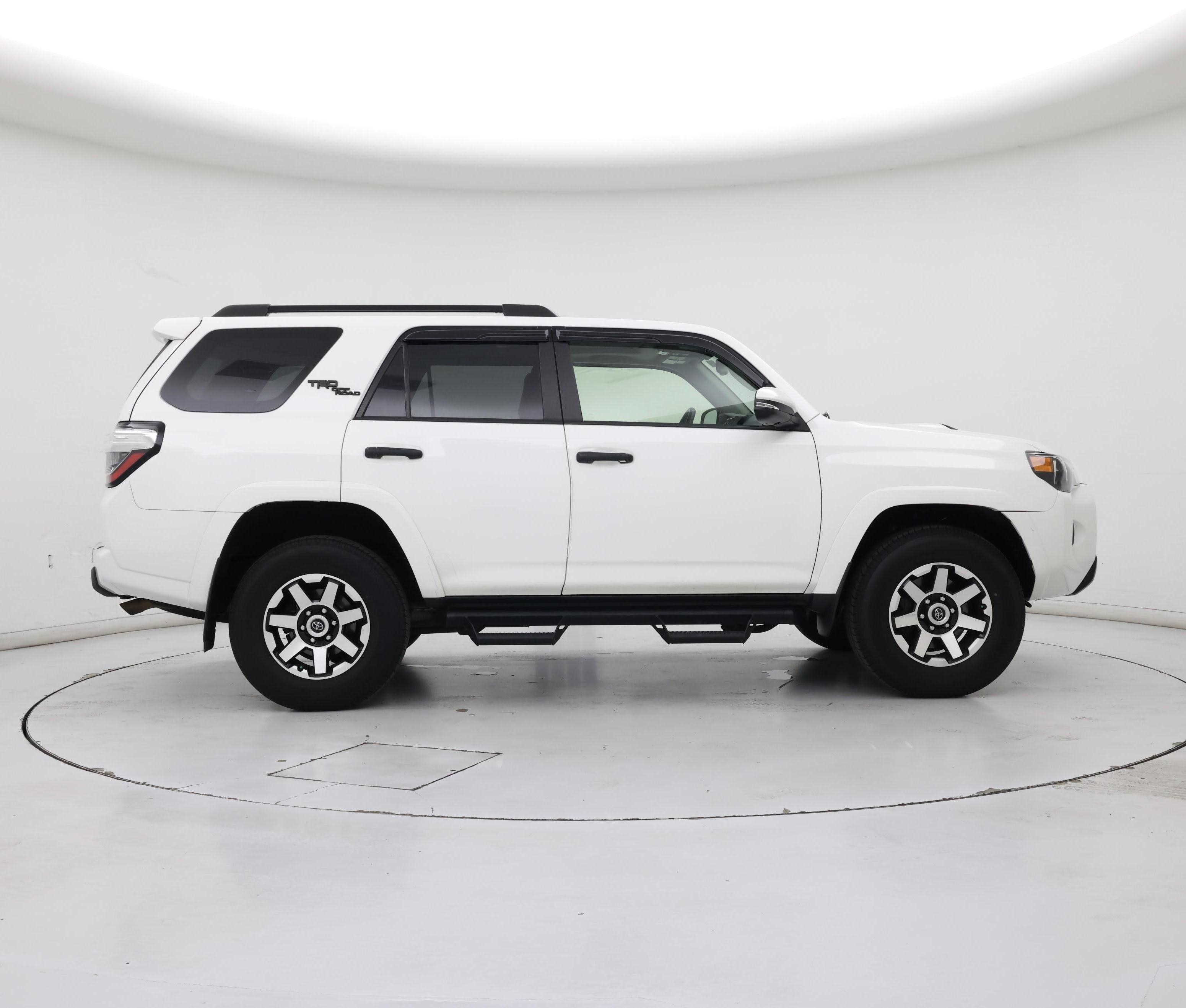Thumbnail: 2021 Toyota 4Runner - 7