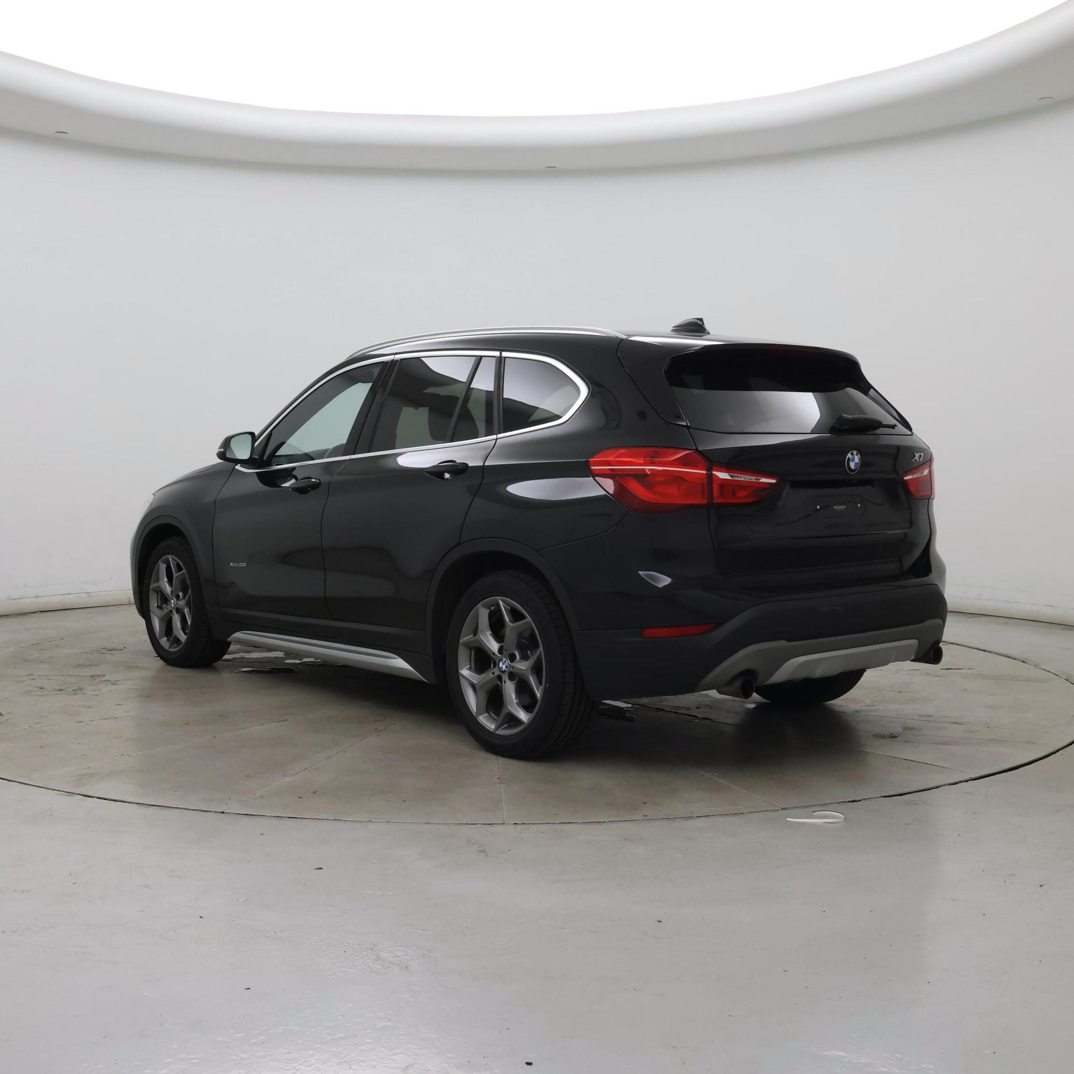 Thumbnail: 2016 BMW X1 - 2