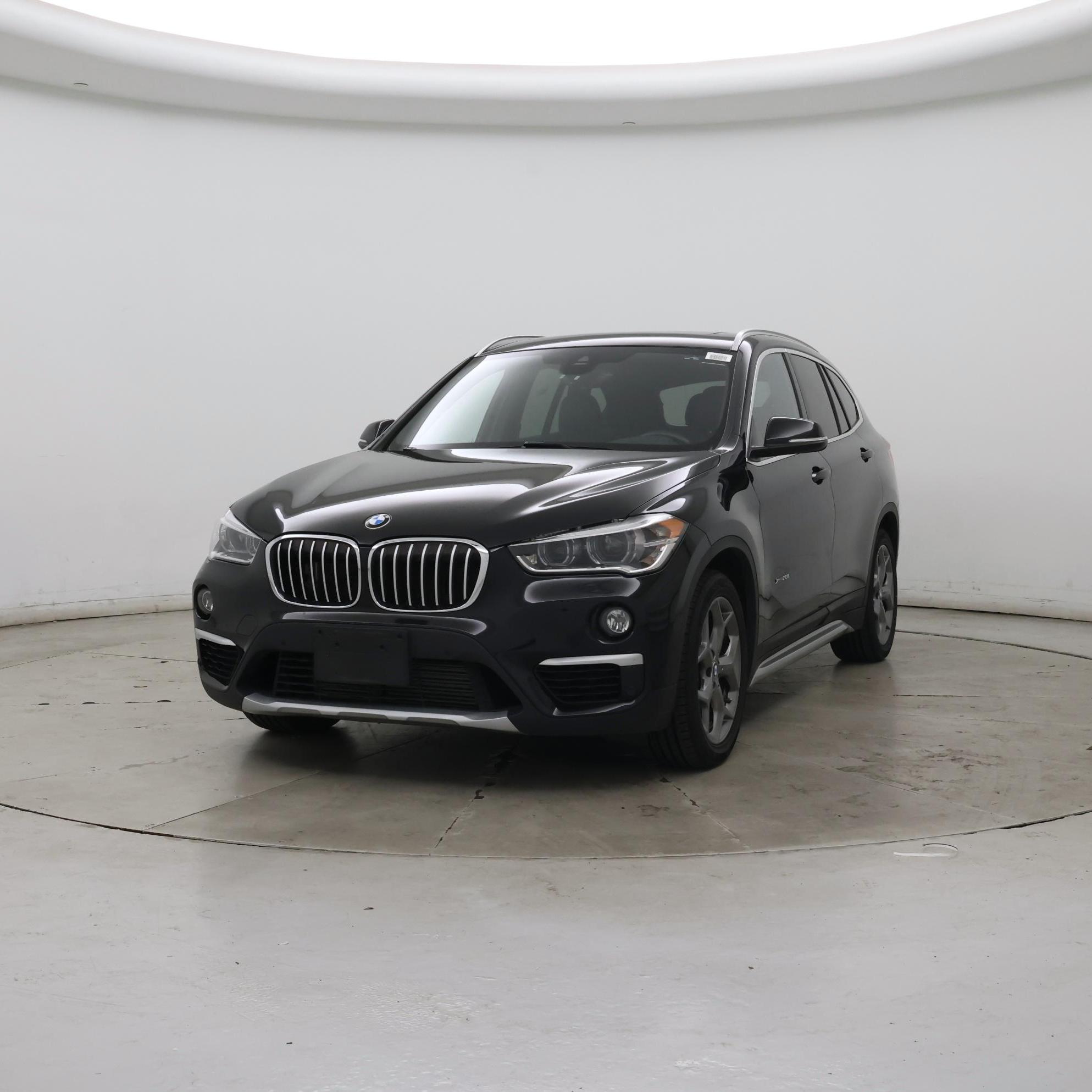 Thumbnail: 2016 BMW X1 - 4