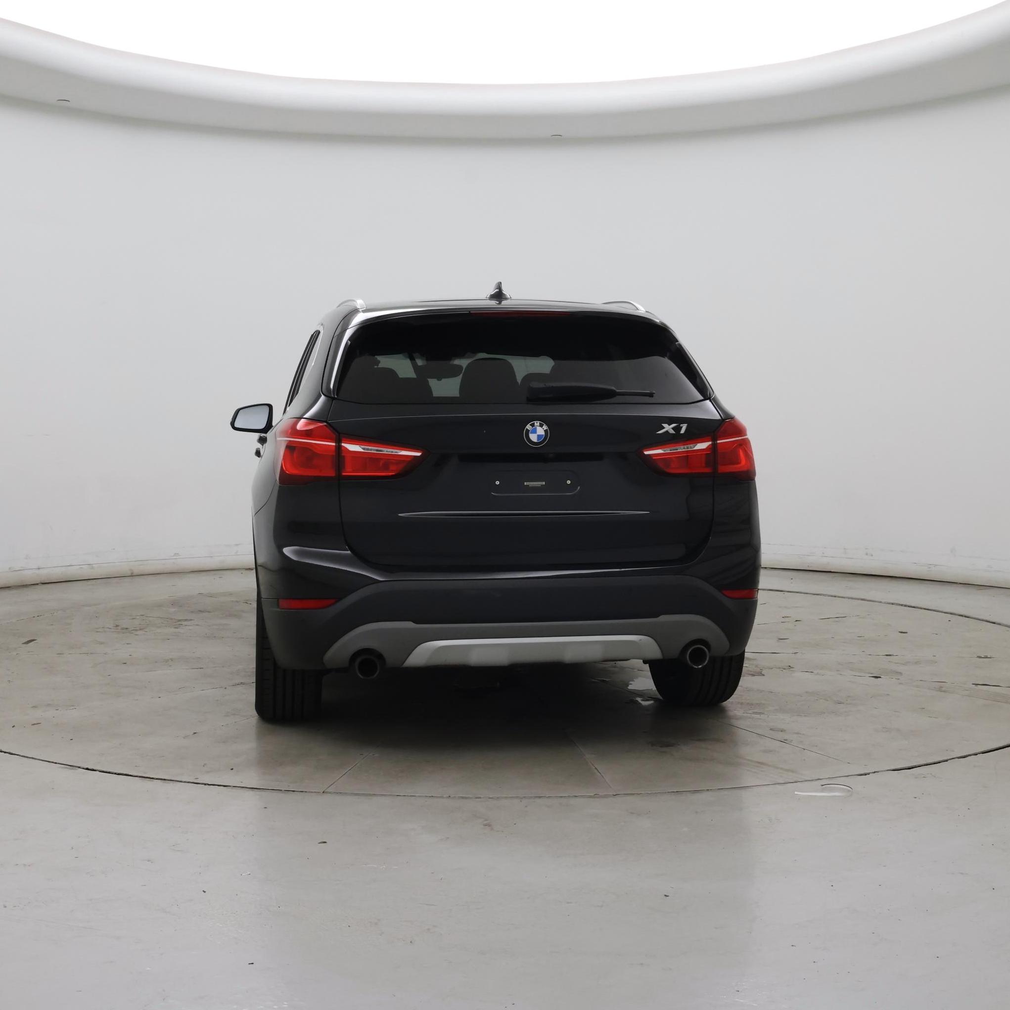 Thumbnail: 2016 BMW X1 - 6