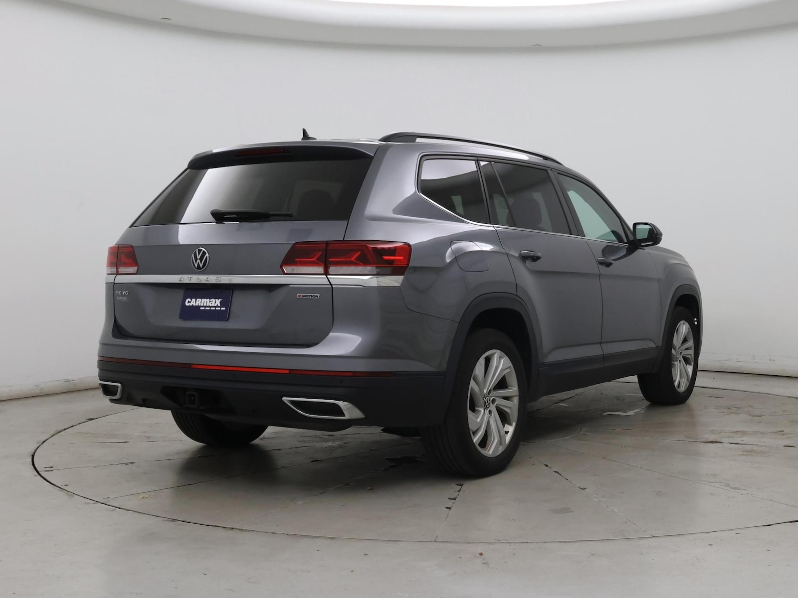 2022 Volkswagen Atlas SE w/Tech - Photo 9