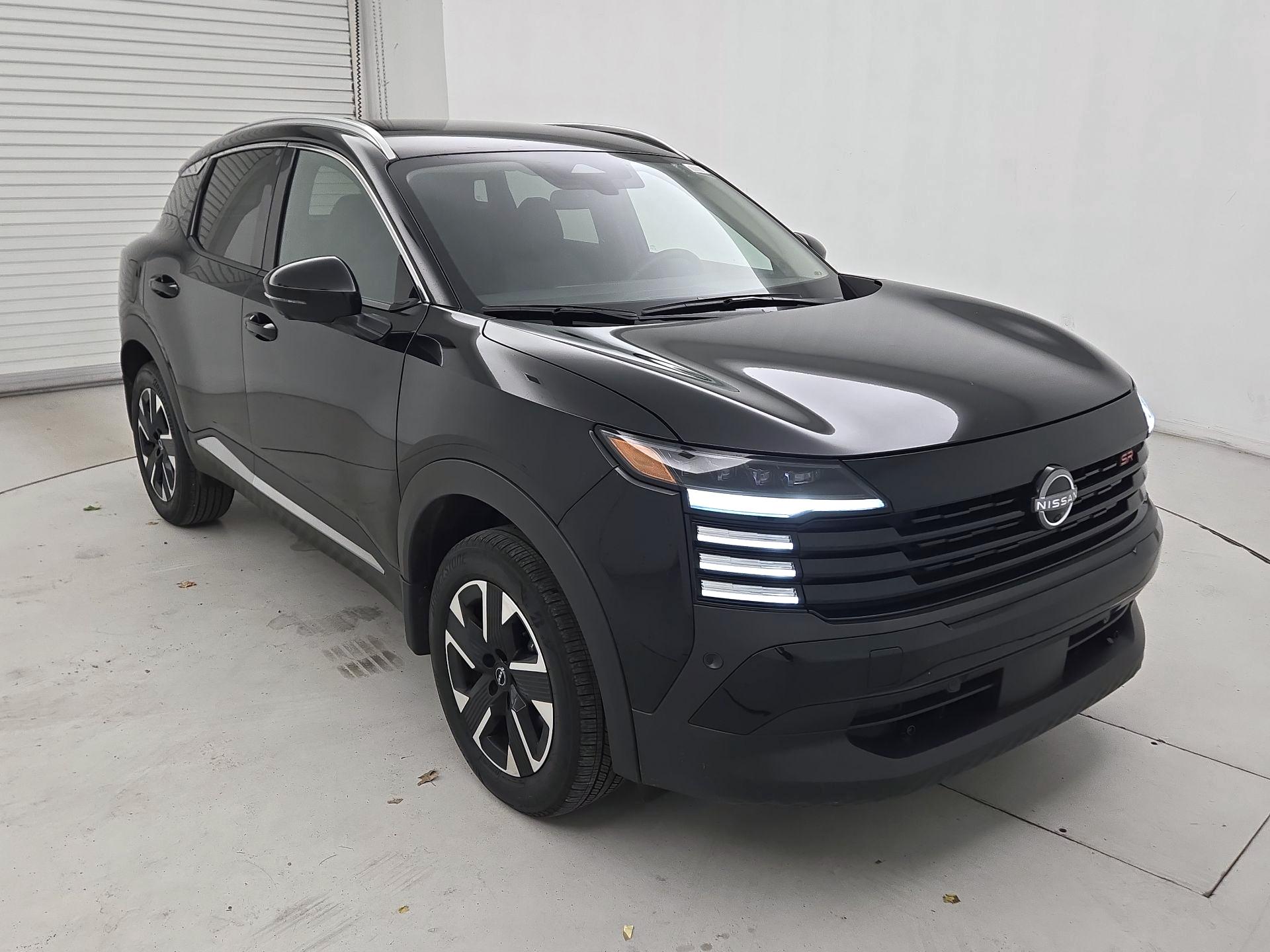 Thumbnail: 2025 Nissan Kicks - 1