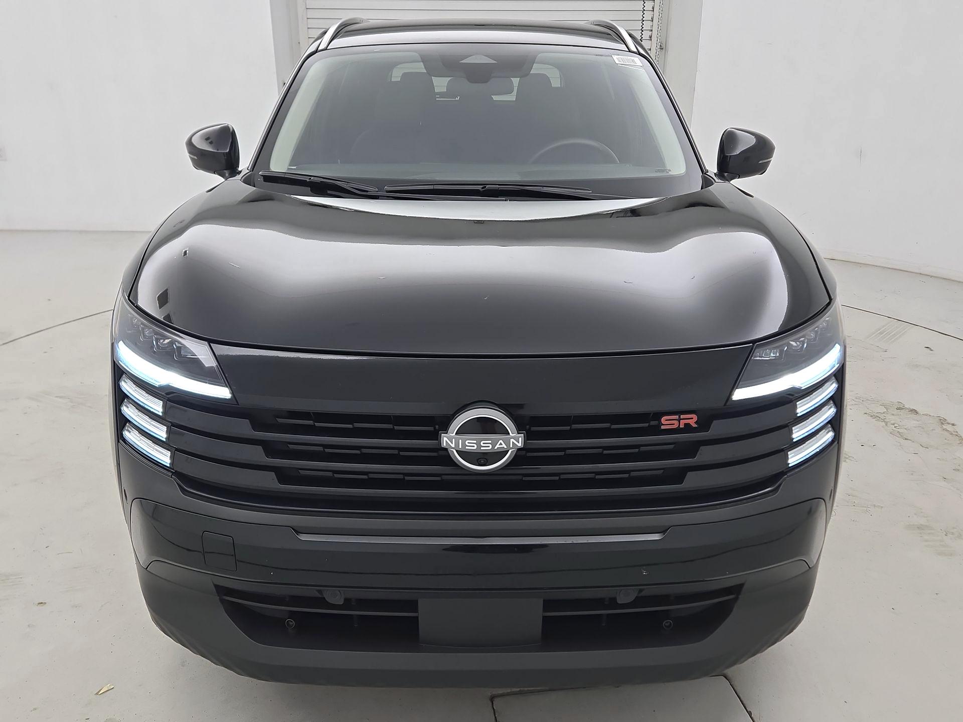 Thumbnail: 2025 Nissan Kicks - 2