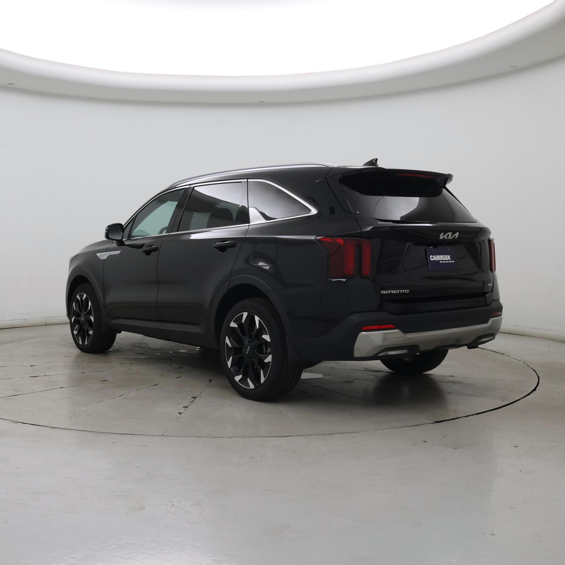 Thumbnail: 2026 Kia Sorento - 2