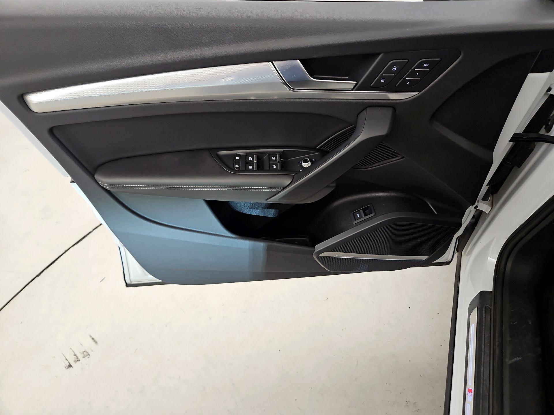 Thumbnail: 2021 Audi Q5 - 12