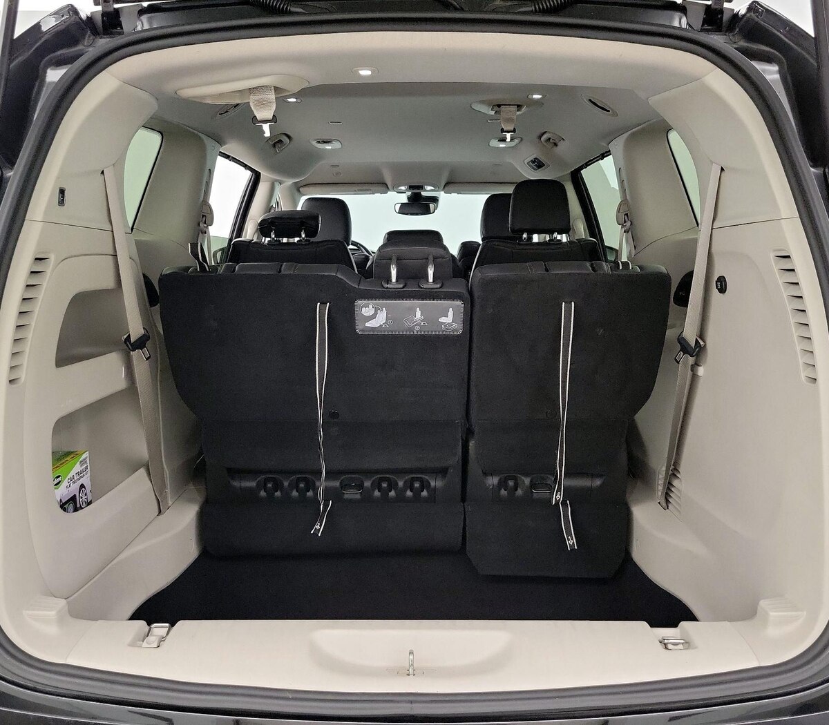 Trunk/Cargo (Seats Up)