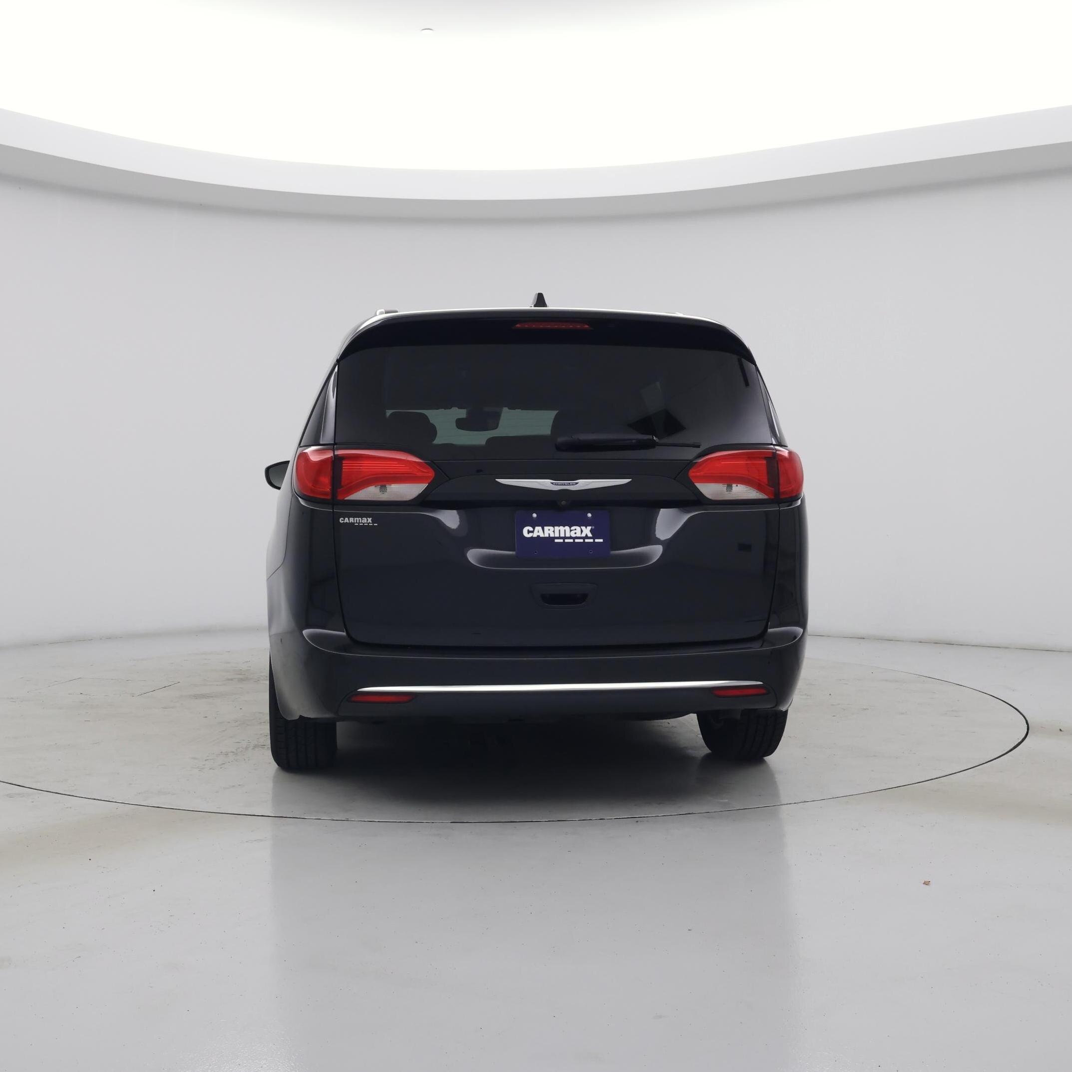 Thumbnail: 2020 Chrysler Pacifica - 6