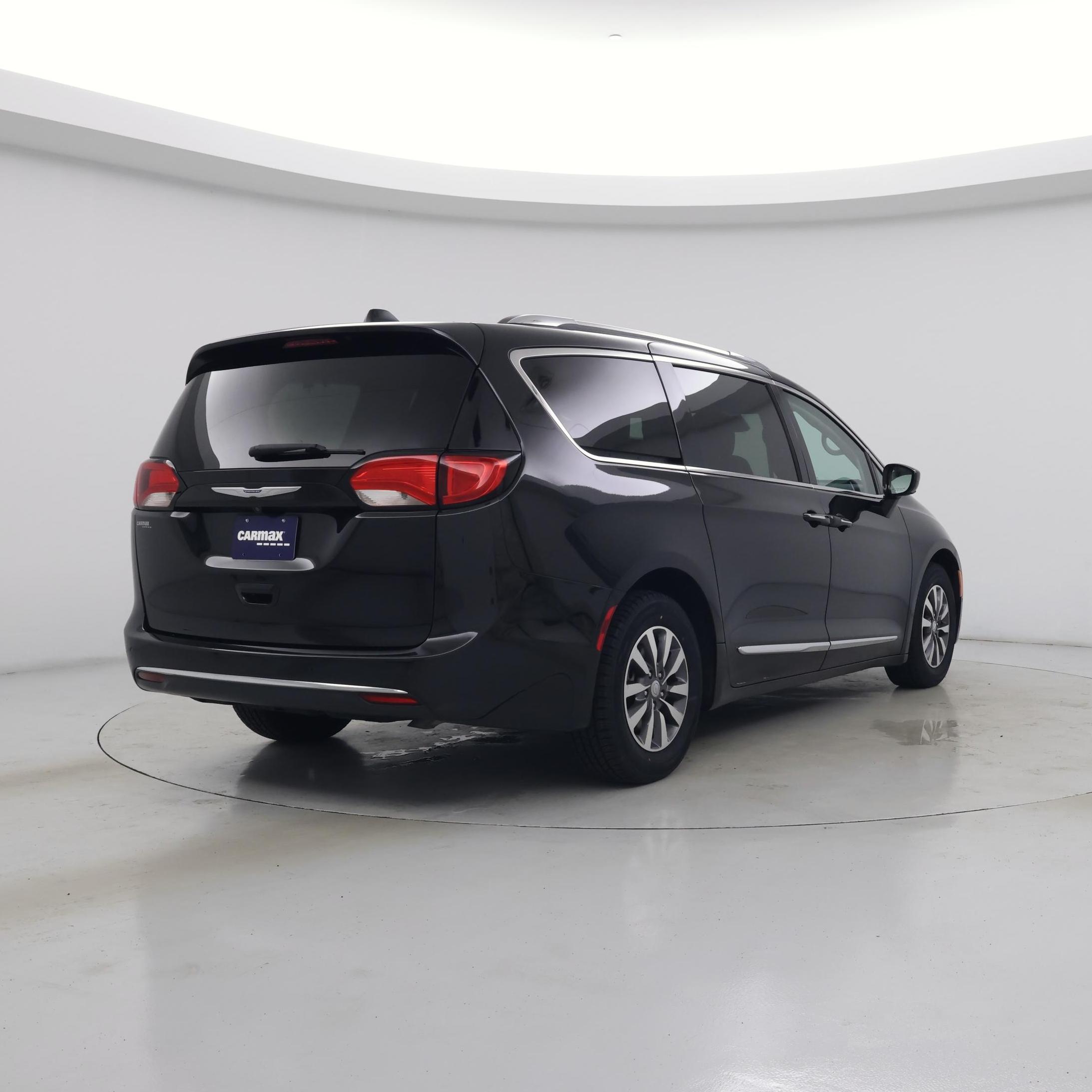 Thumbnail: 2020 Chrysler Pacifica - 8