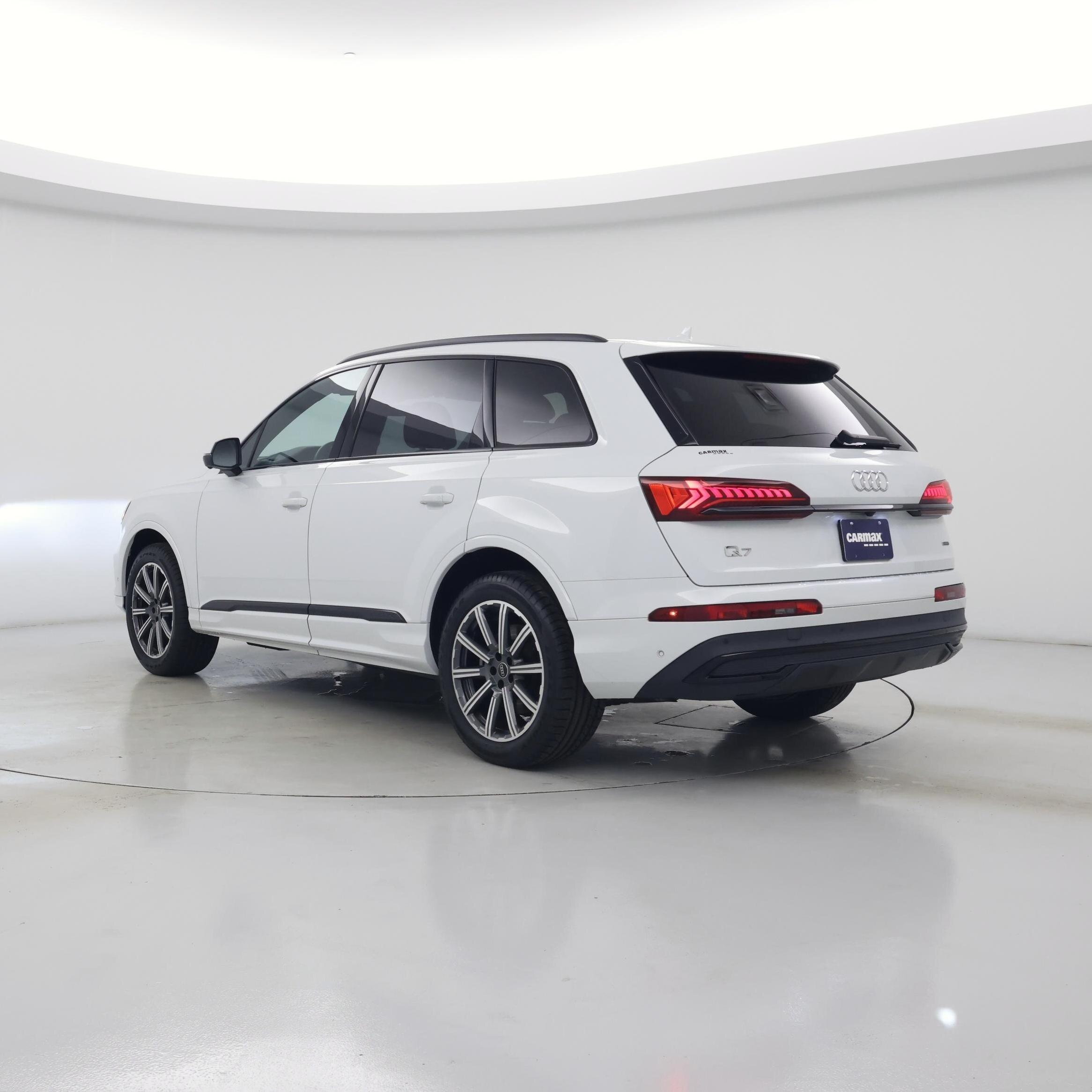 Thumbnail: 2023 Audi Q7 - 2