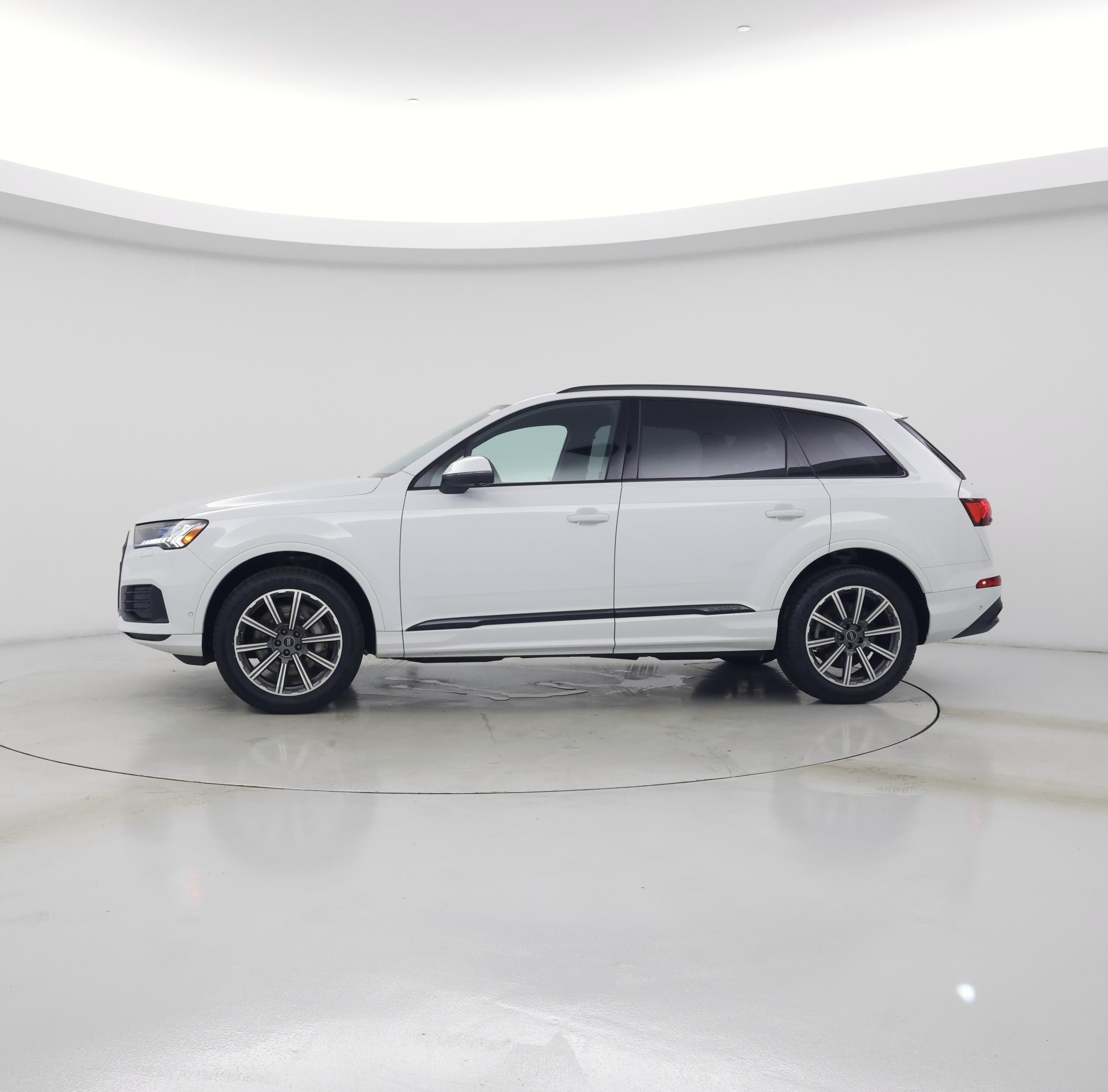 Thumbnail: 2023 Audi Q7 - 3