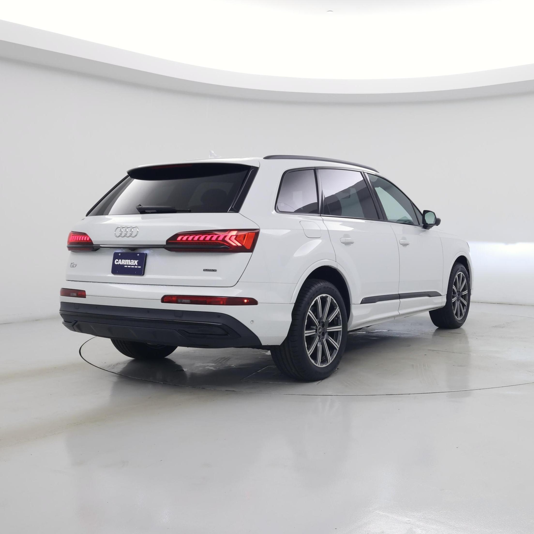 Thumbnail: 2023 Audi Q7 - 8