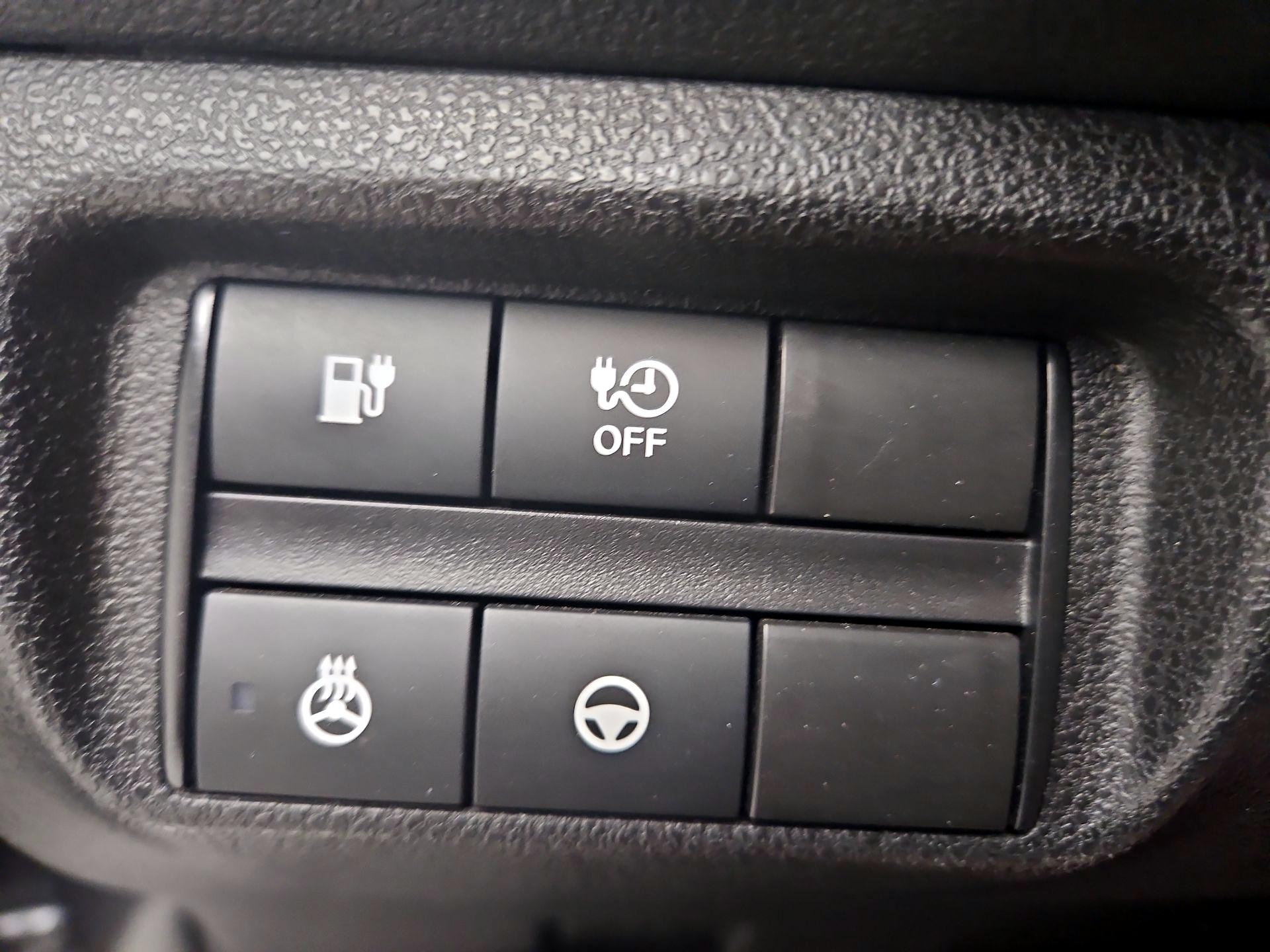 Thumbnail: 2024 Nissan Leaf - 13