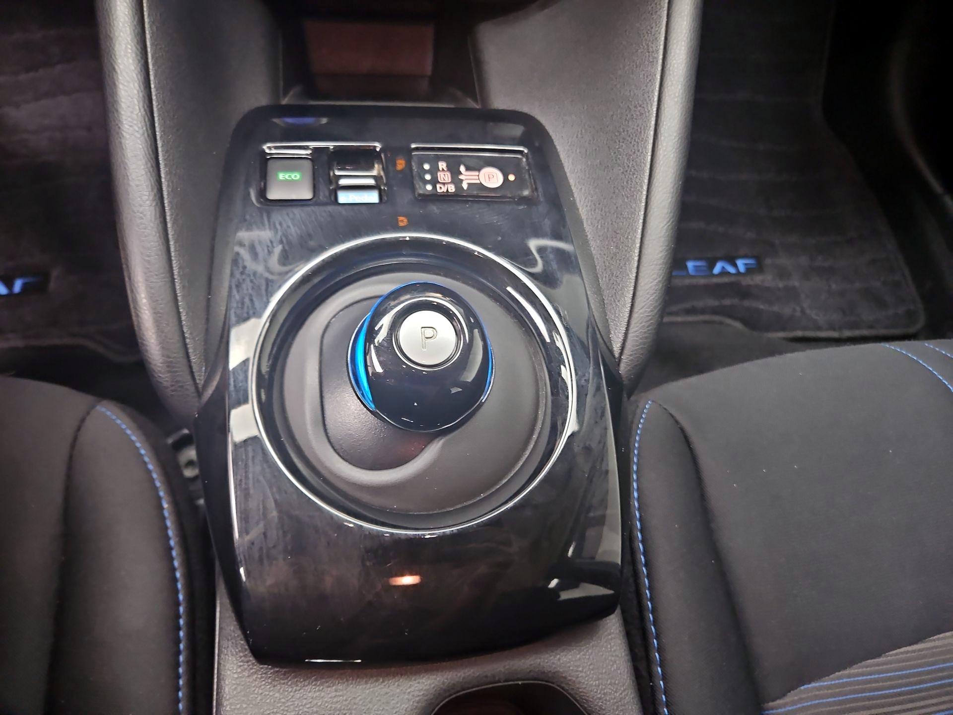Thumbnail: 2024 Nissan Leaf - 18