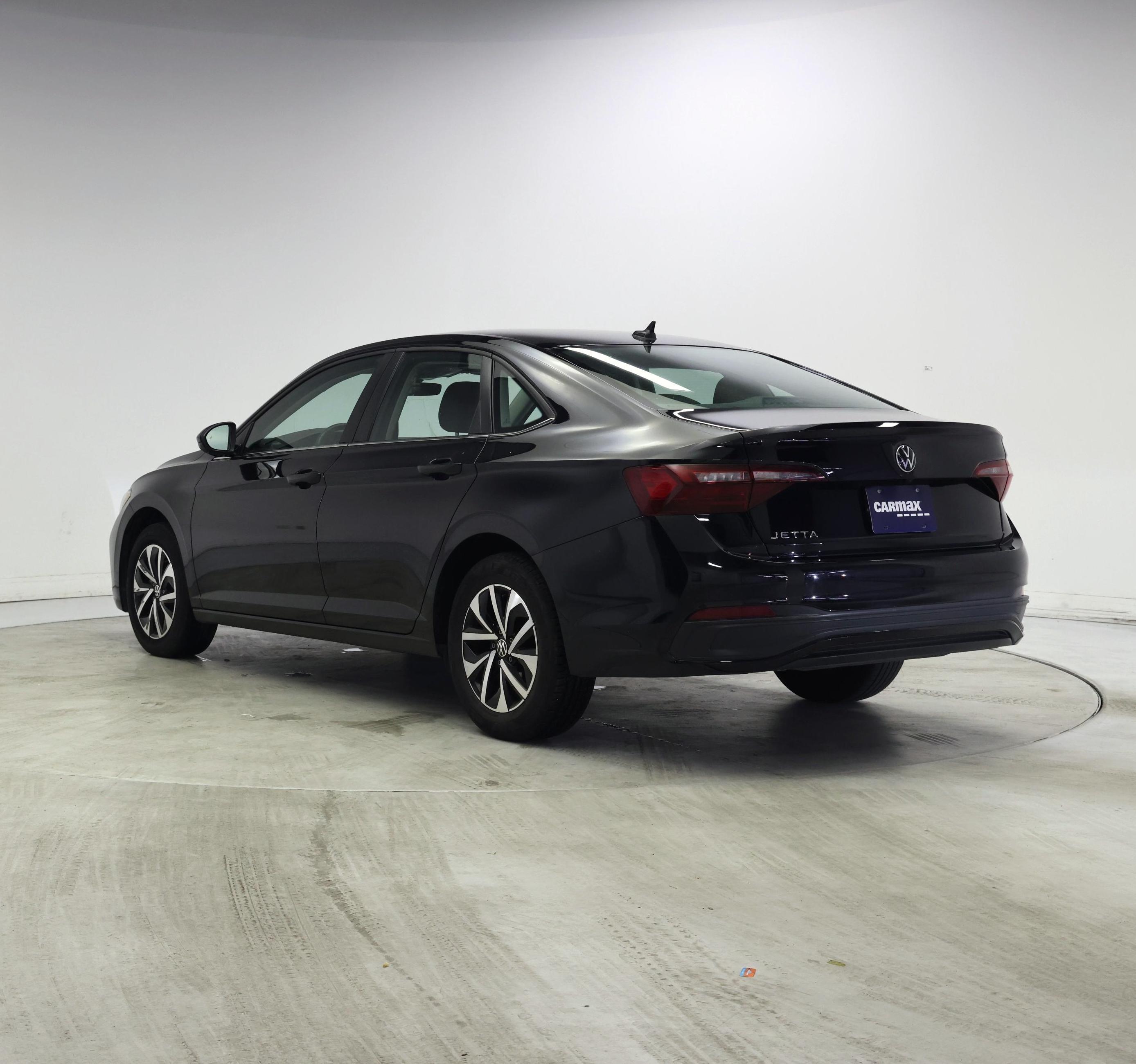 Thumbnail: 2024 Volkswagen Jetta - 2