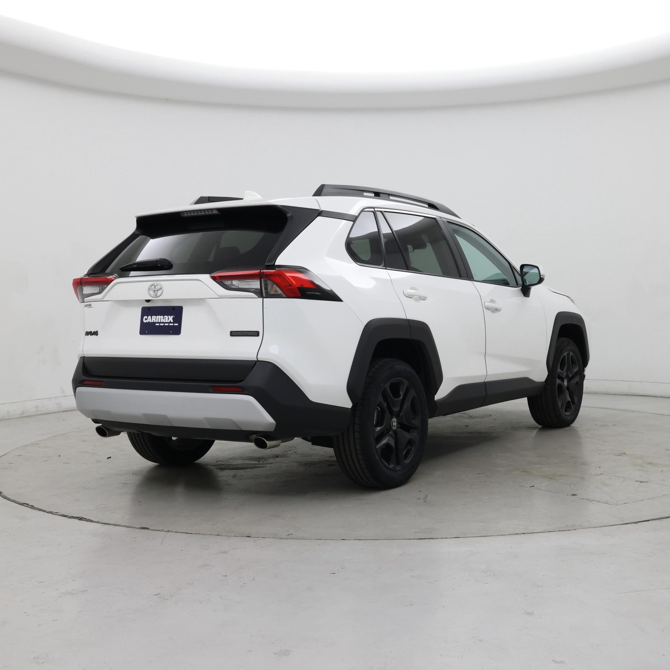 Thumbnail: 2024 Toyota RAV4 - 8