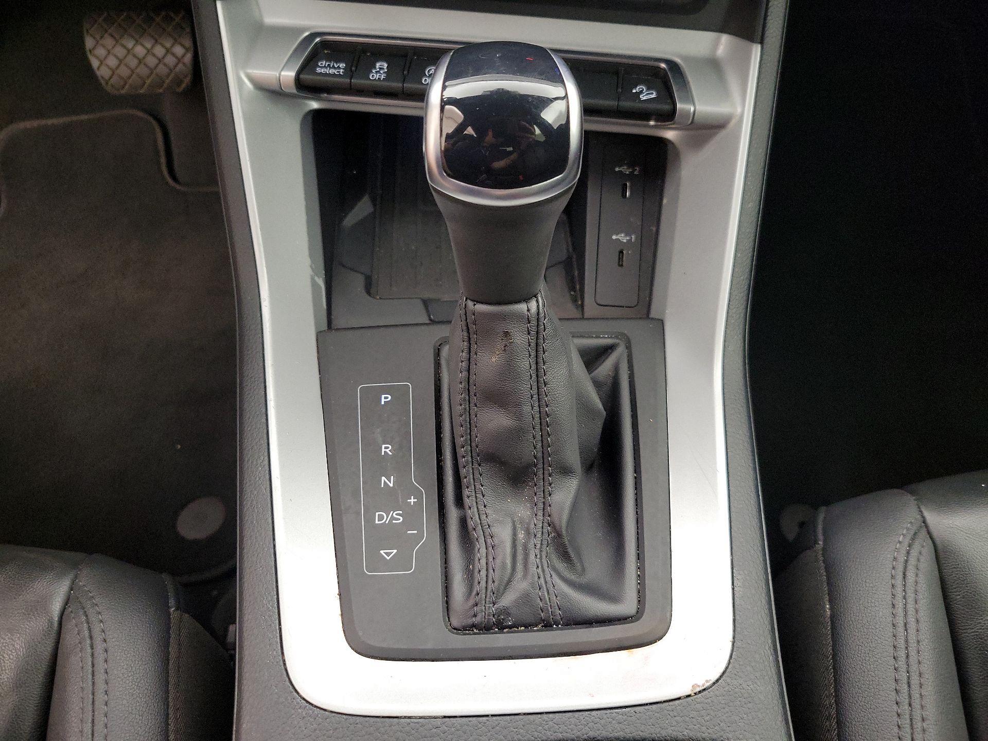 Thumbnail: 2024 Audi Q3 - 17