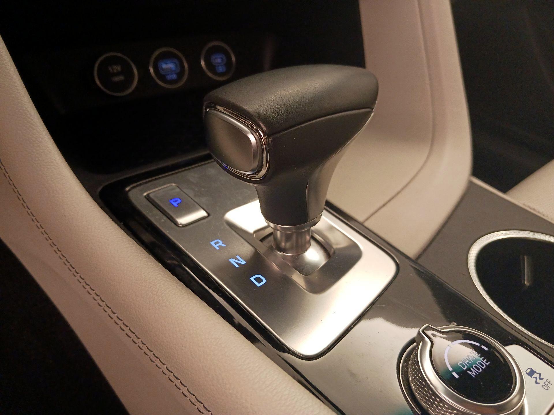 Thumbnail: 2025 Genesis G70 - 18
