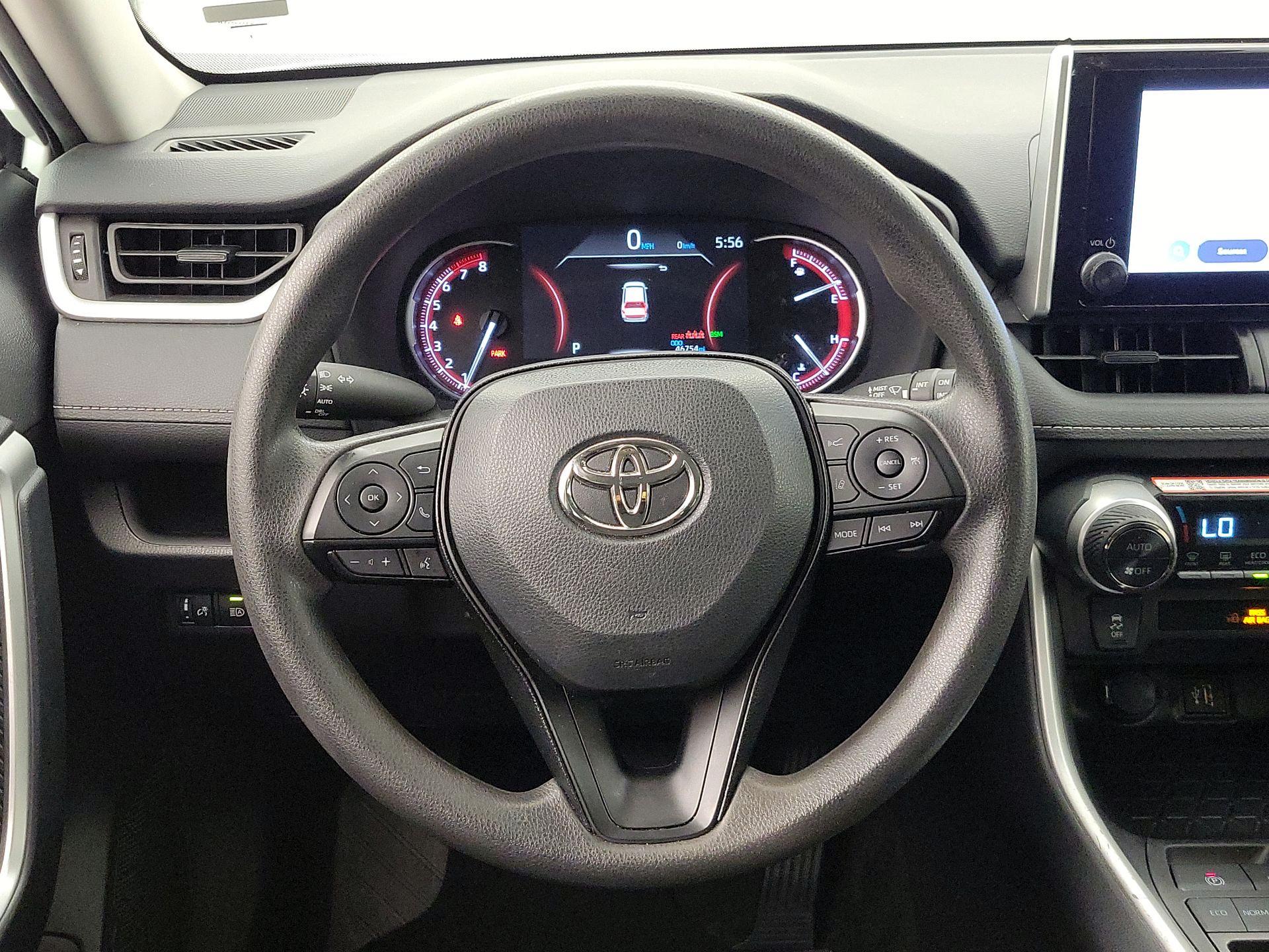 Thumbnail: 2025 Toyota RAV4 - 10