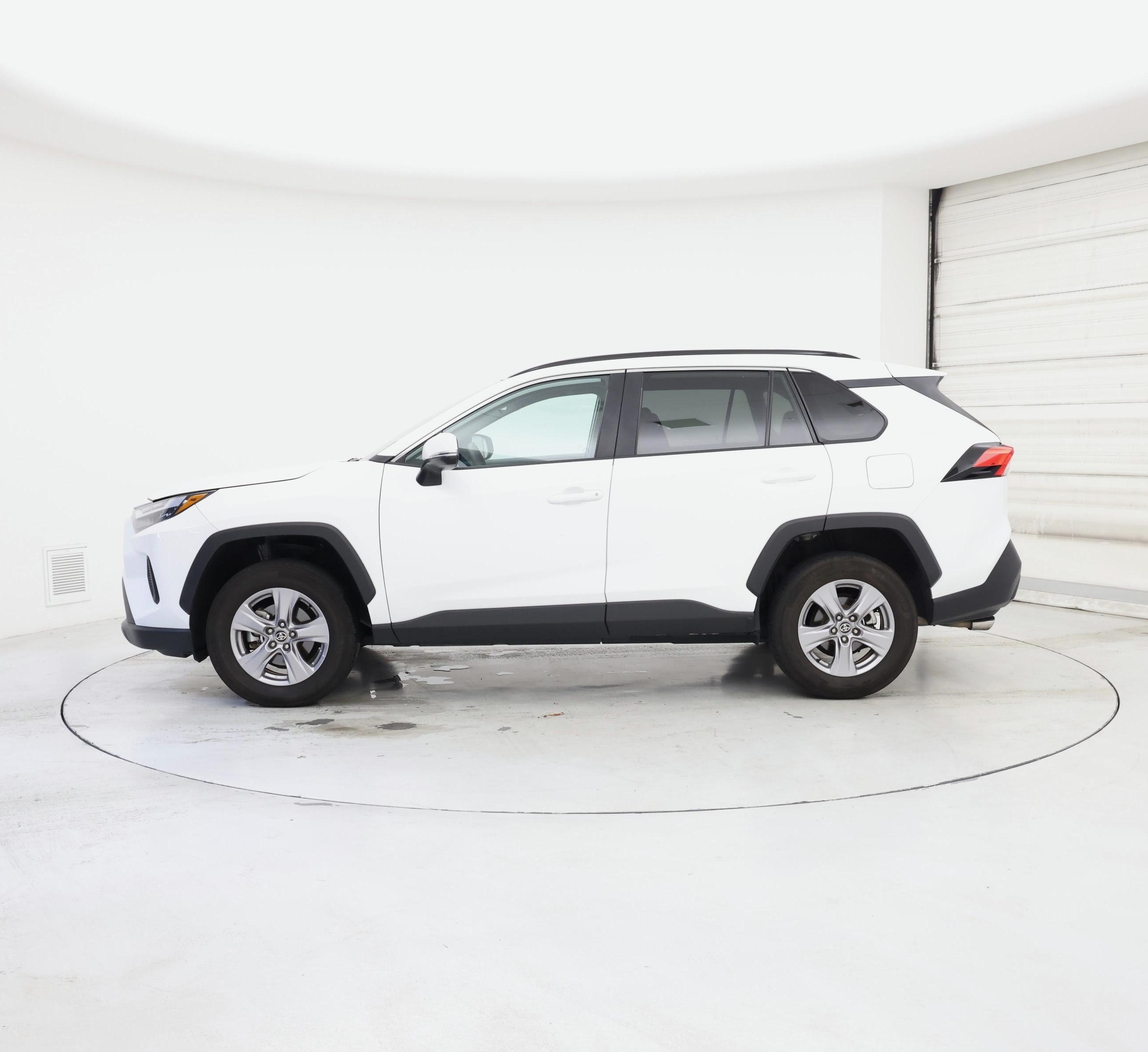 Thumbnail: 2025 Toyota RAV4 - 3