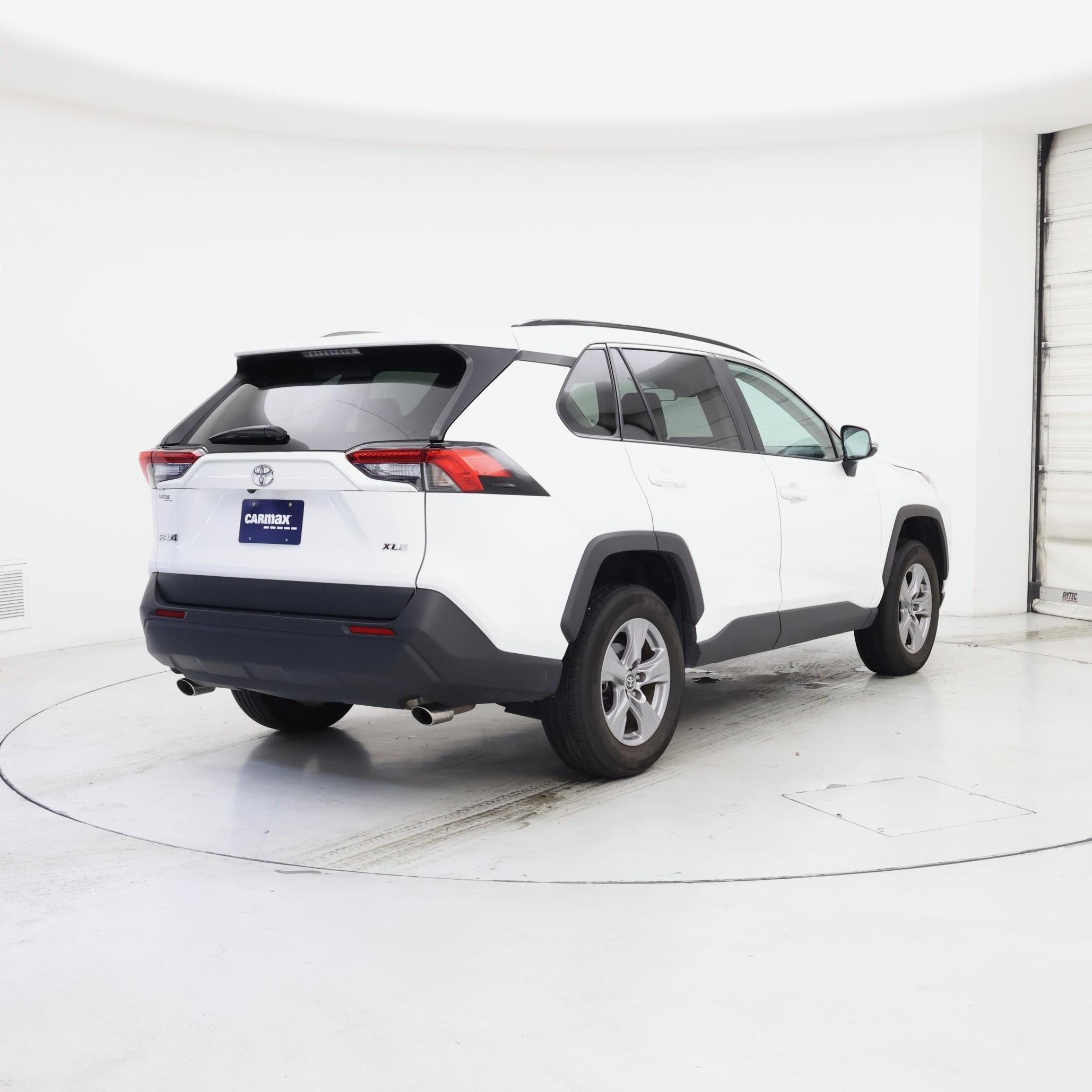 Thumbnail: 2025 Toyota RAV4 - 8